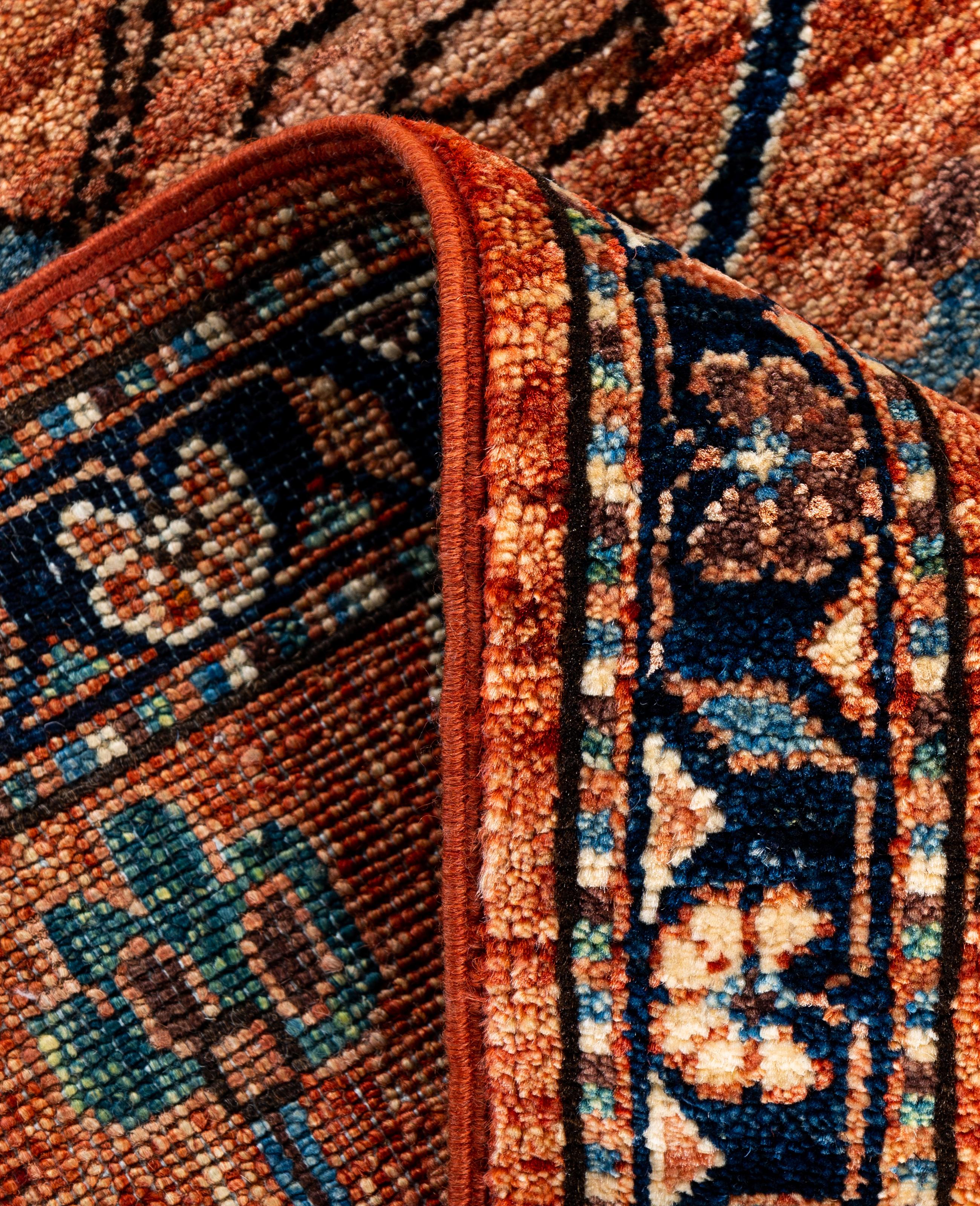 Traditioneller handgeknüpfter roter Serapi-Wollteppich mit Stammesmotiven aus Serapi 3' 3