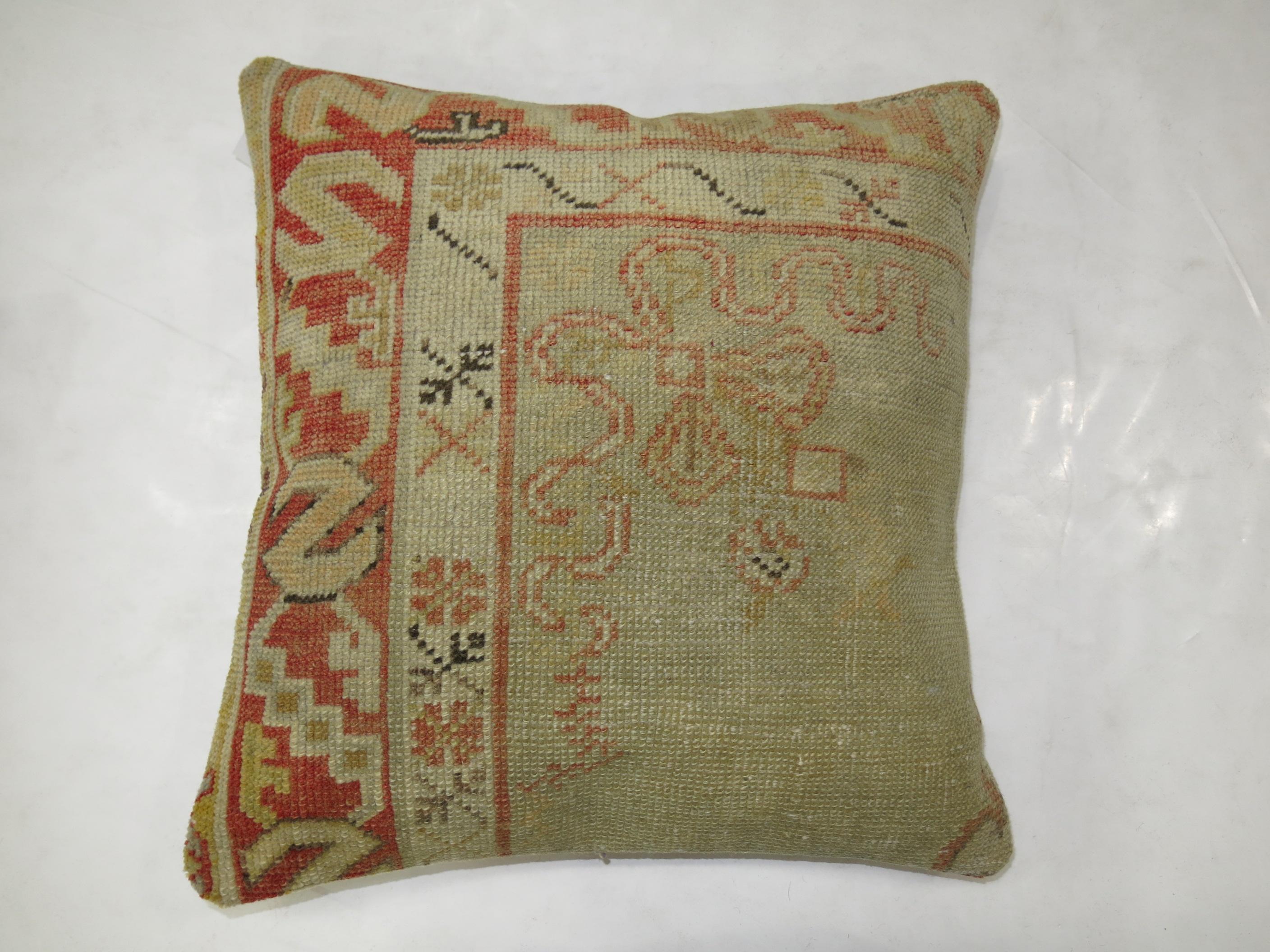 British Colonial Traditional Turkish Oushak Pillow For Sale