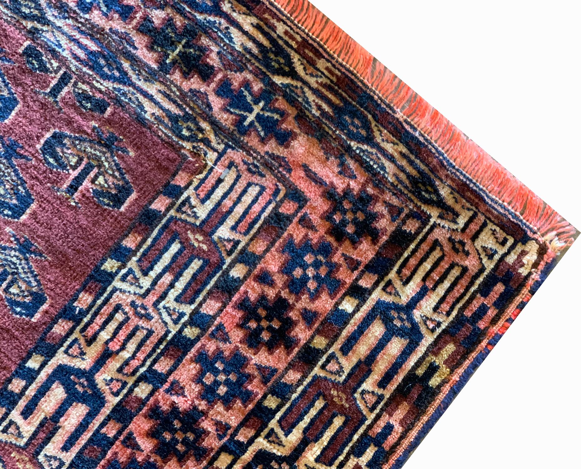 Türkischer Teppich, rostfarbener Wollteppich, handgeknüpfter antiker Teppich im Zustand „Hervorragend“ im Angebot in Hampshire, GB