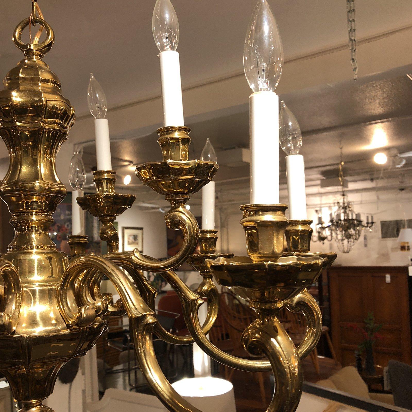 Traditional Twelve-Light Brass Chandelier In Good Condition For Sale In San Francisco, CA