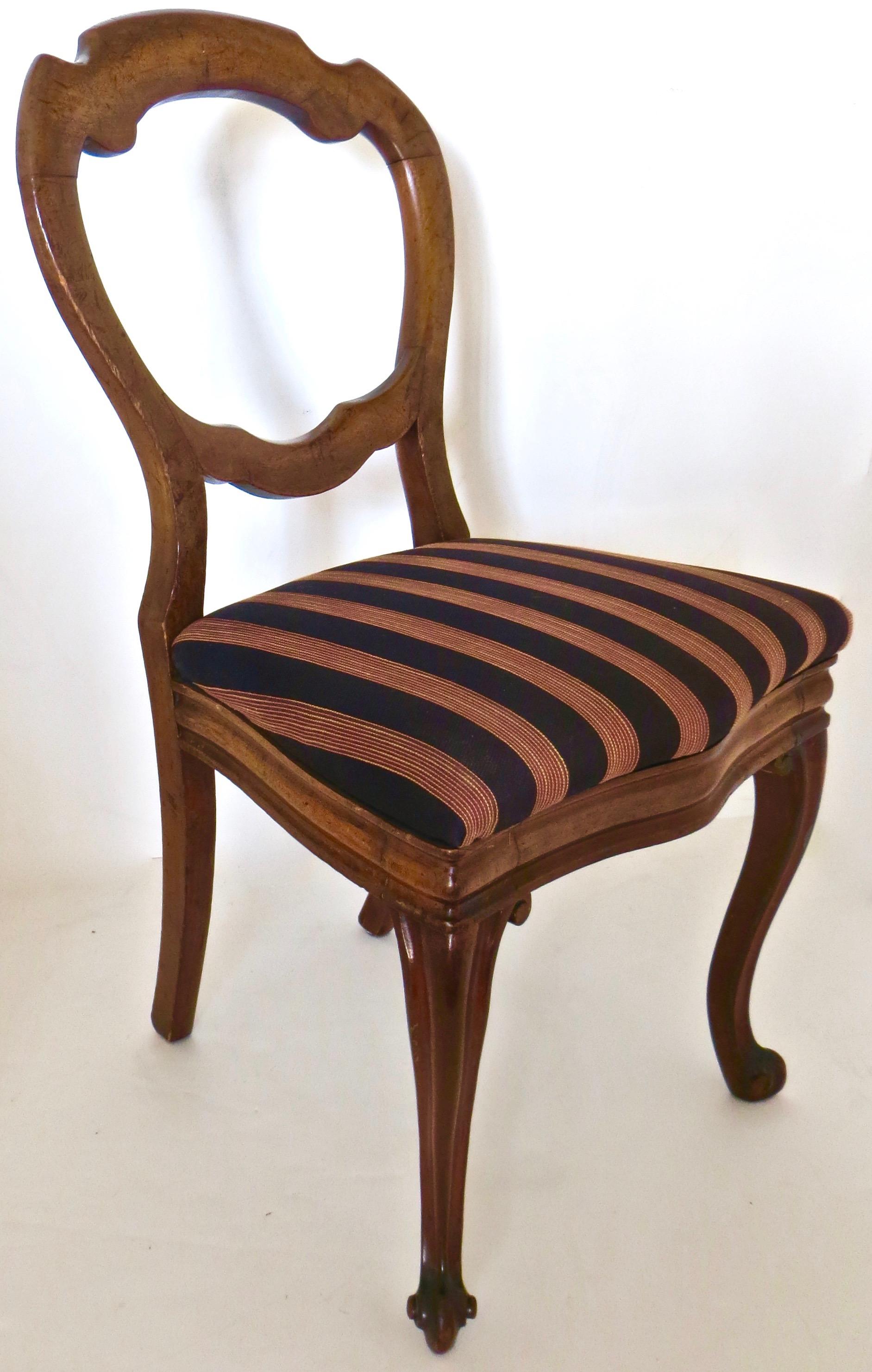 Hochwertiger Stuhl in traditioneller Form aus massivem Mahagoni, viktorianisch, mit Ballonlehne und 