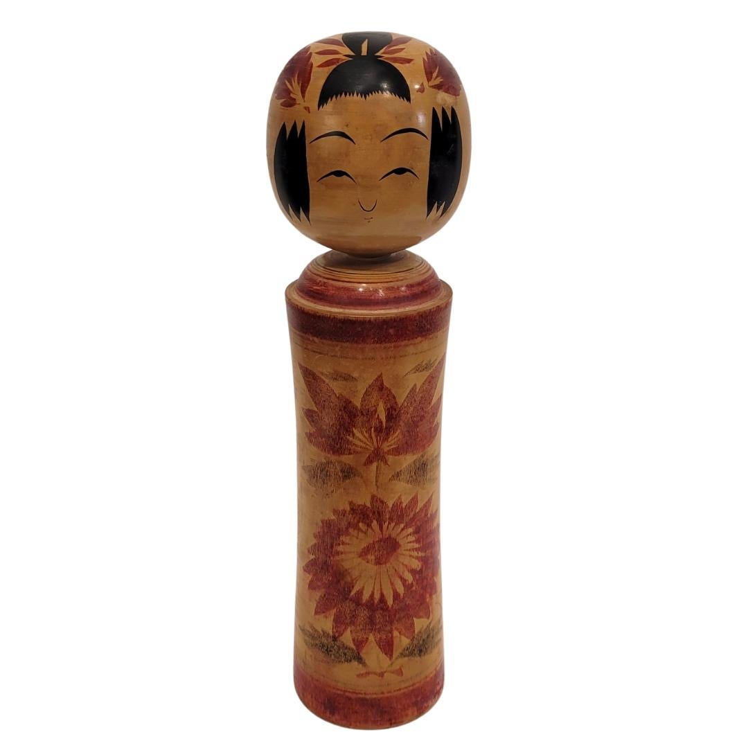 
Erstaunlich  Kokeshi-Puppe, eine traditionelle Puppenart japanischen Ursprungs. Diese Puppen werden von kijishi (ein Begriff, der sich auf lokale Holzschnitzer bezieht) handgefertigt und haben eine Vielzahl von Bedeutungen, wie z. B. der Wunsch