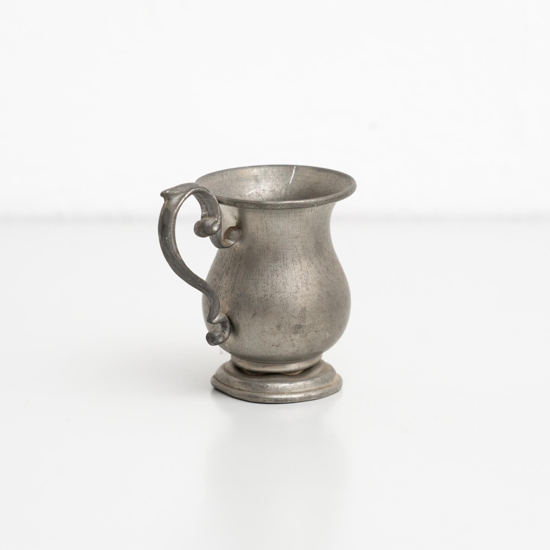 Traditional Vintage Metal Jug, circa 1970 In Good Condition For Sale In Barcelona, ES