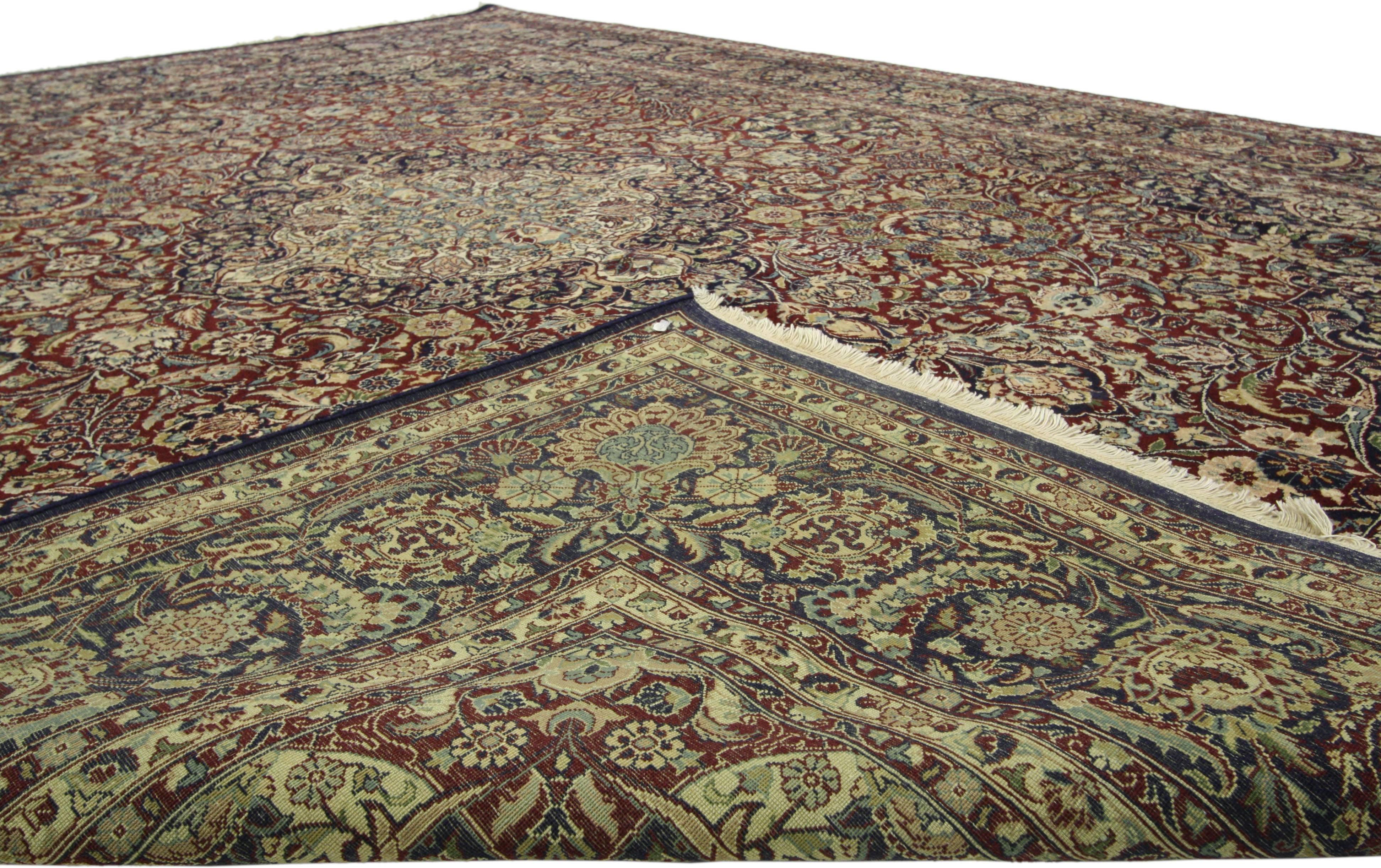 Pakistani Traditional Vintage Persian Style Rug with All-Over Floral Motif For Sale