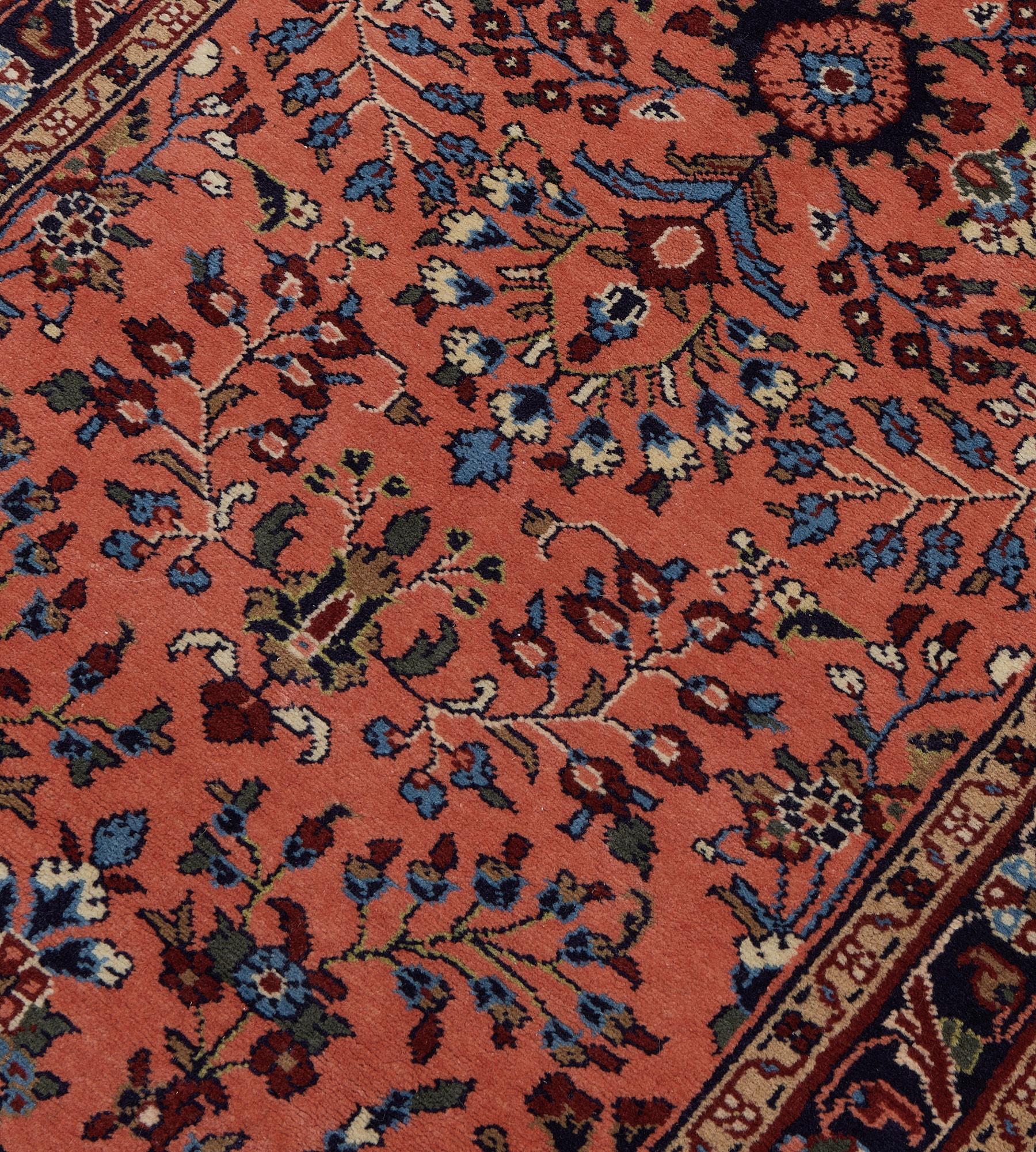 Laine Chemin de table traditionnel vintage en laine persane Lilihan à motifs floraux Terracotta-Red en vente