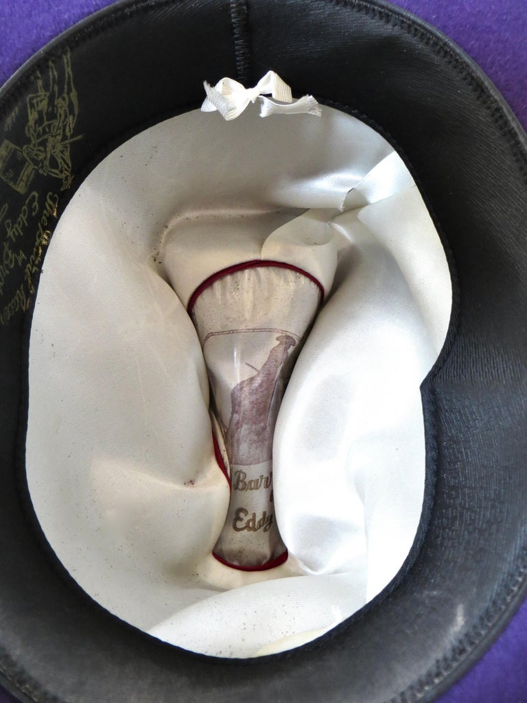Traditional Western Lady display picture 2