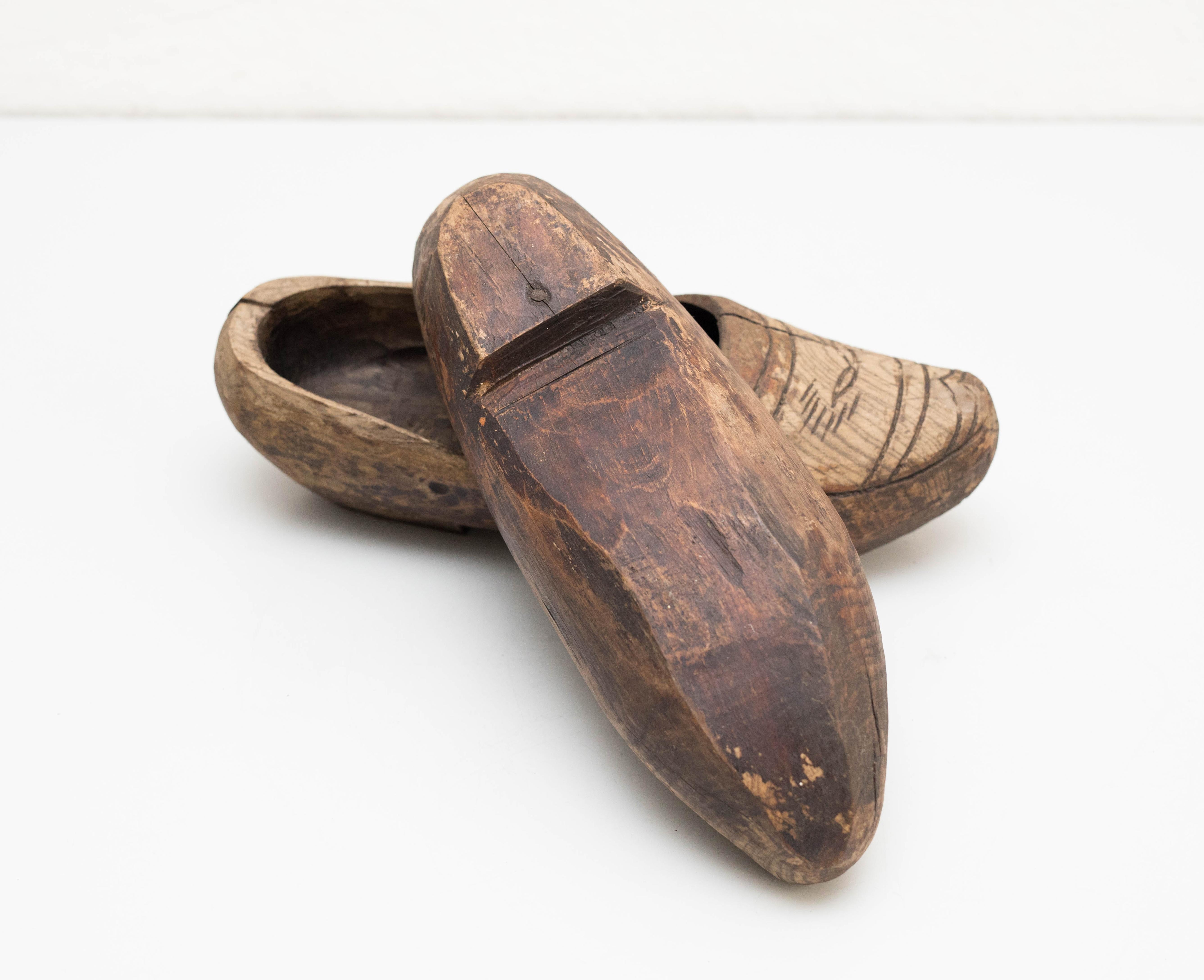 Traditional Wood Clogs, 1960 In Good Condition For Sale In Barcelona, Barcelona