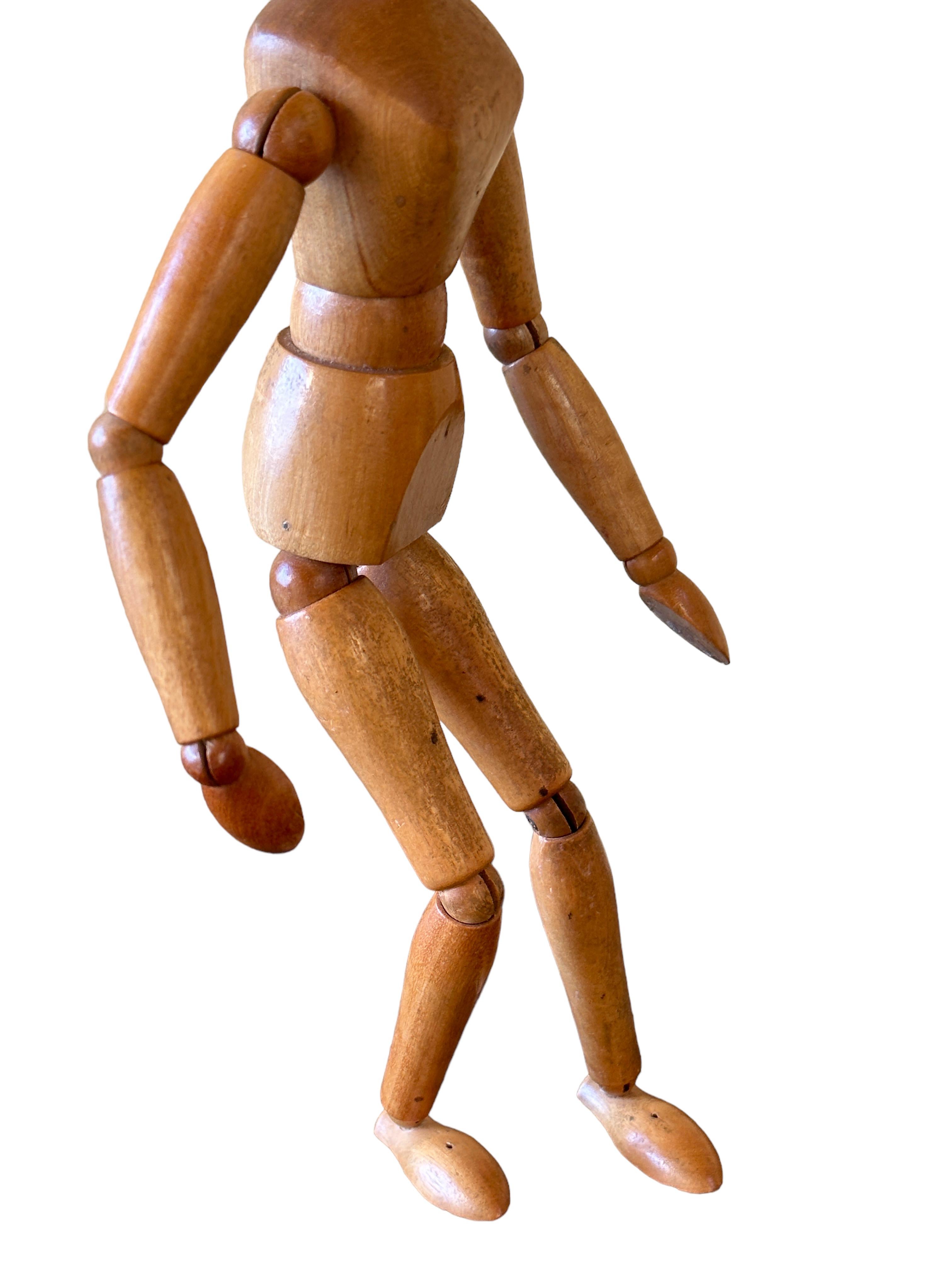  Modèle de mannequin de poupée traditionnel en bois vintage, Italie, années 1920 en vente 3