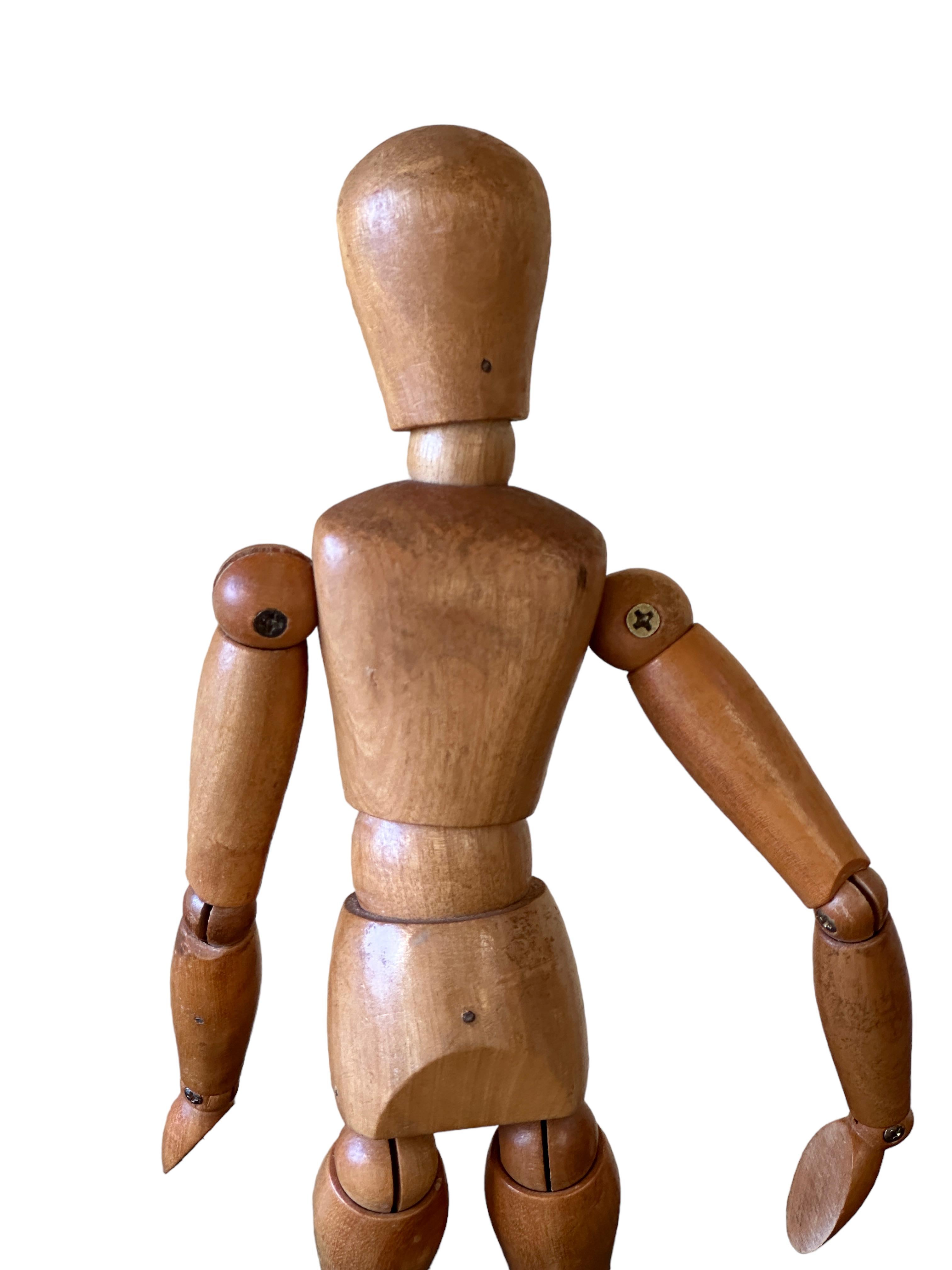 20ième siècle  Modèle de mannequin de poupée traditionnel en bois vintage, Italie, années 1920 en vente