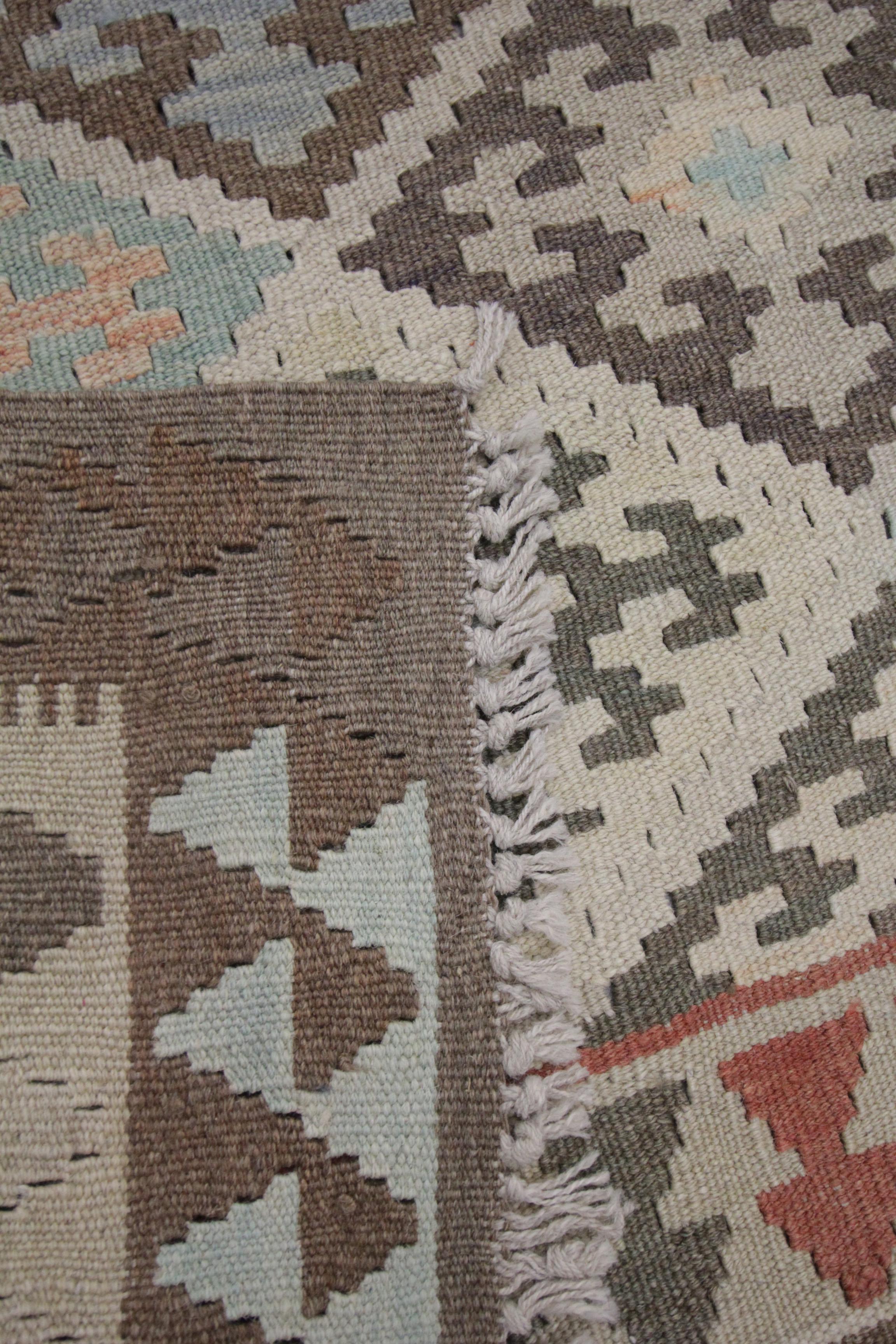 Laine Tapis traditionnel Kilim en laine gris et marron Tapis Kilim géométrique moderne en vente