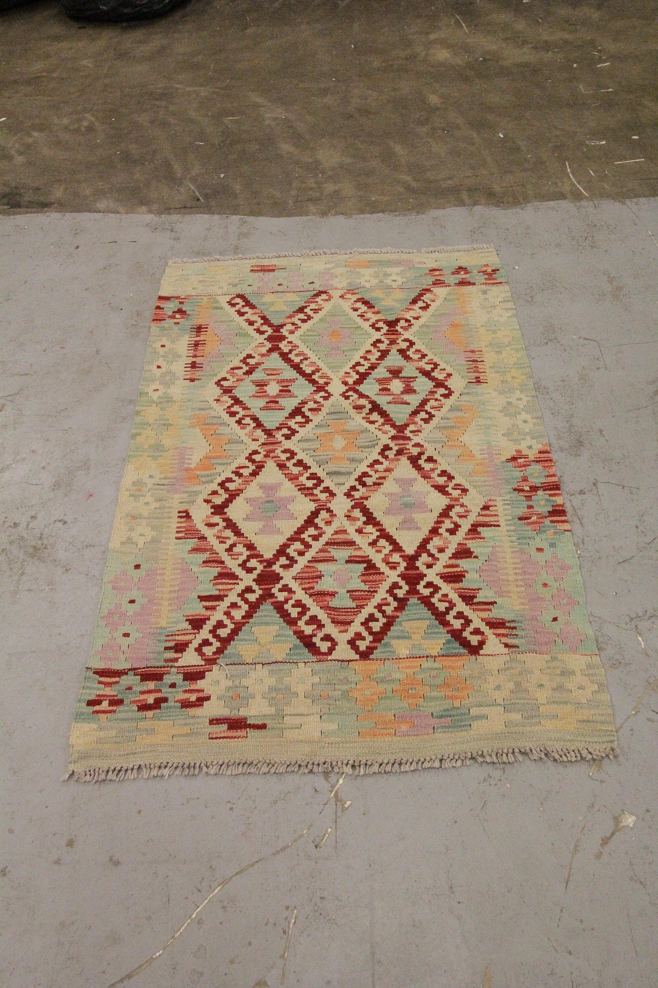 Traditional Wool Kilim Rug Cream Oriental Rug Handmade Carpet Geometric 1