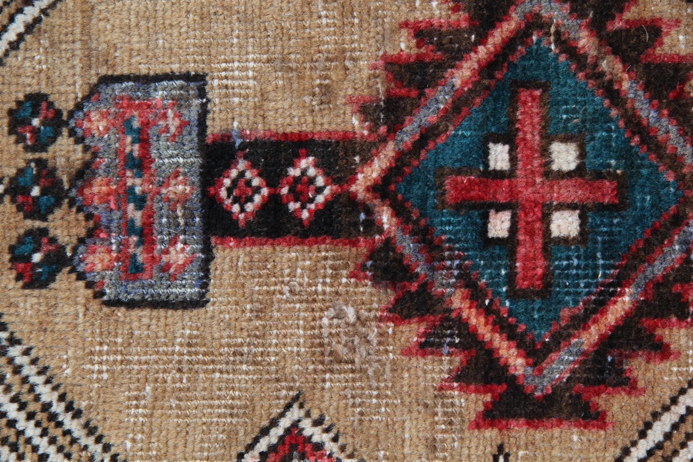 Azerbaijani Traditional Wool Runner Rug, Long Handwoven Oriental Cream Beige Rug For Sale