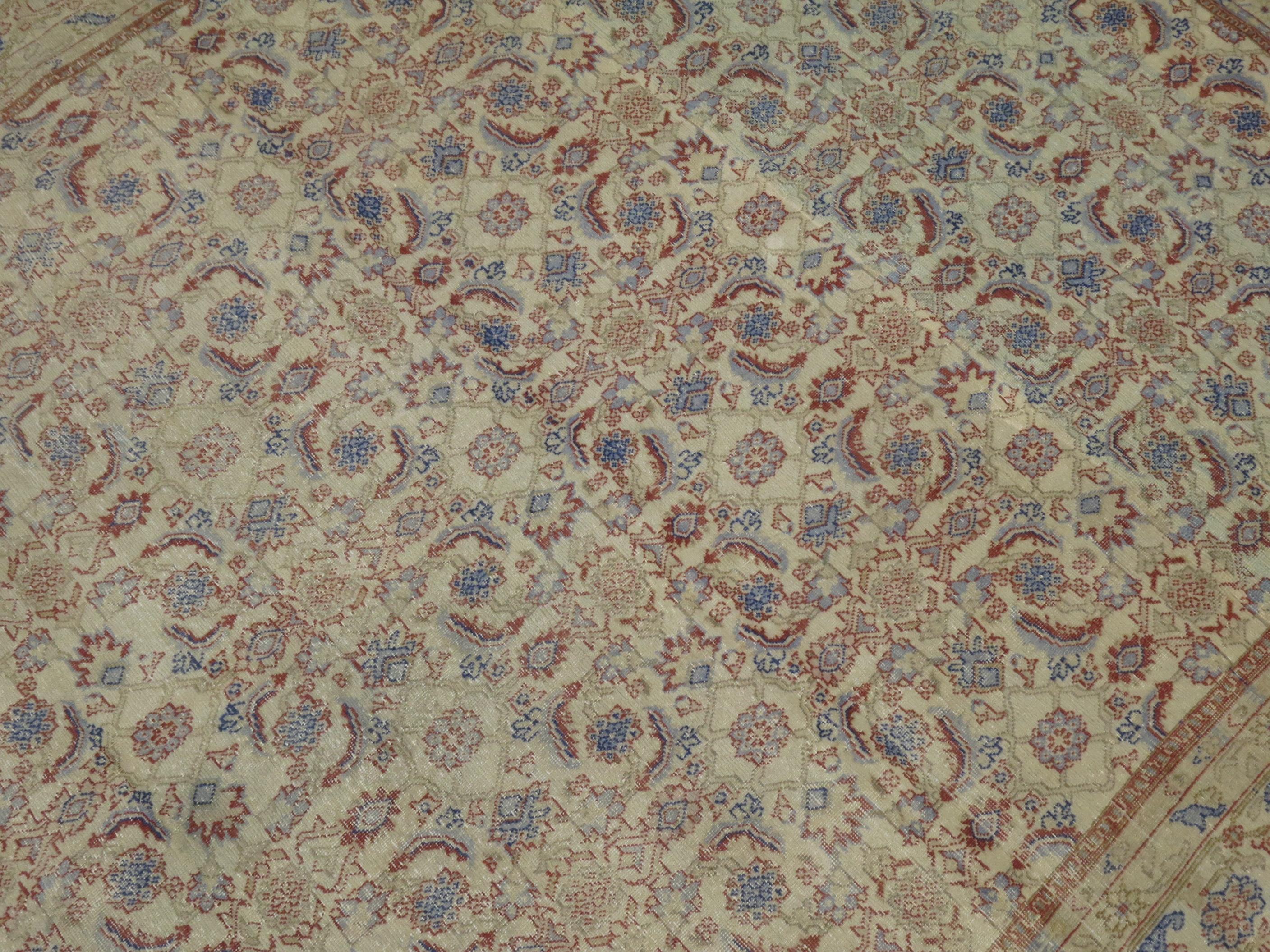 Traditioneller türkischer Teppich mit Herati-Motiv in Zimmergröße (Handgewebt) im Angebot