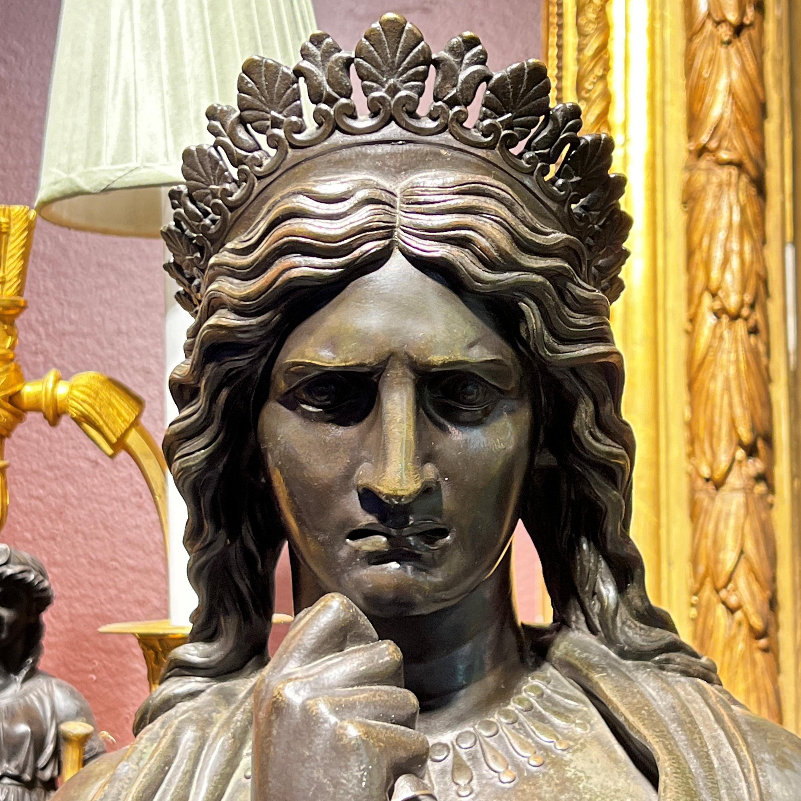 Patiné Figure en bronze de la tragédie d'après Francisque Joseph Duret en vente