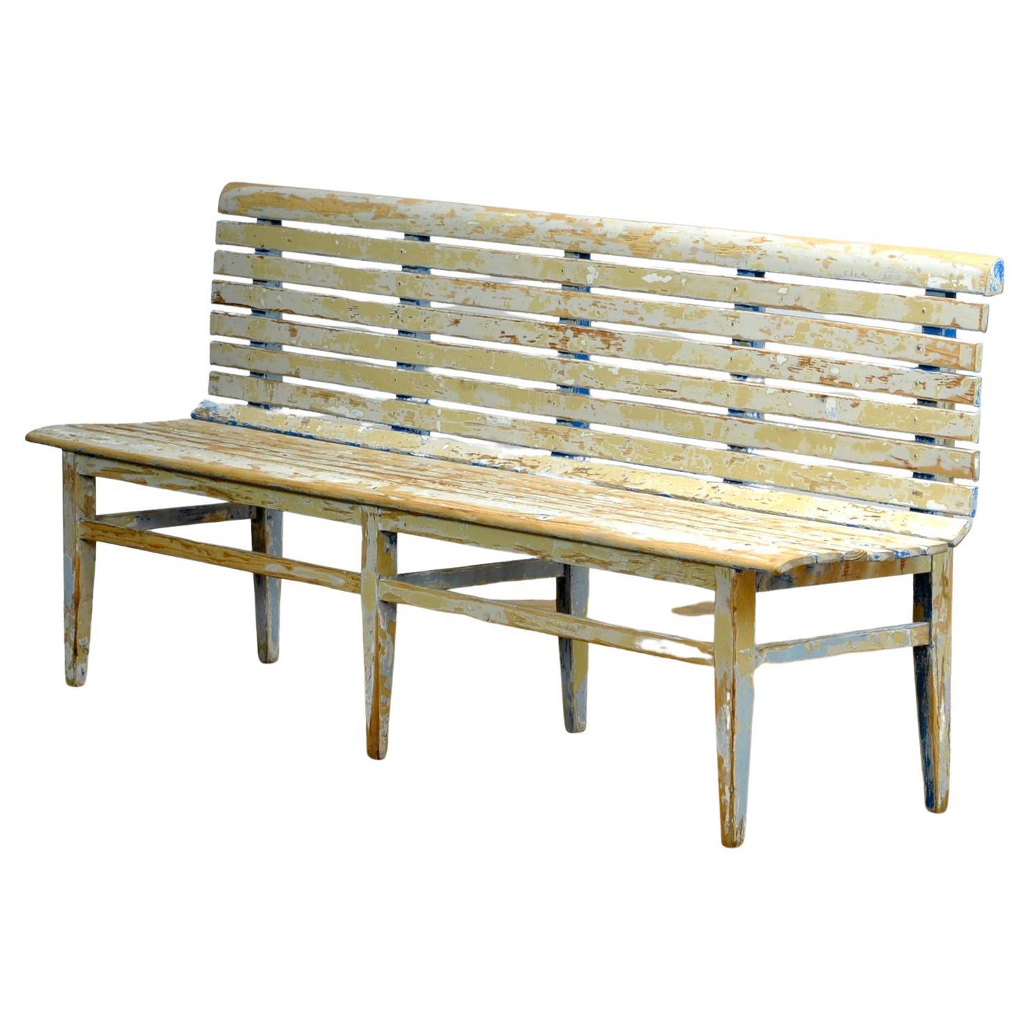 Train Station Waiting Bench, ca. 1940 im Angebot