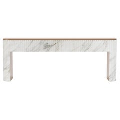 Trama - Contemporary classic console table in Calacatta Gold marble and oak wood