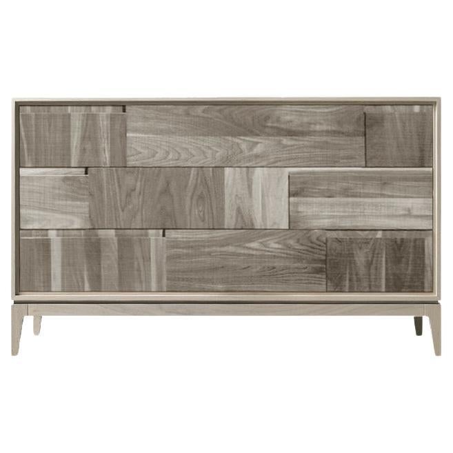 Trama e ordito Solid Wood Dresser, Walnut in Natural Grey Finish, Contemporary For Sale
