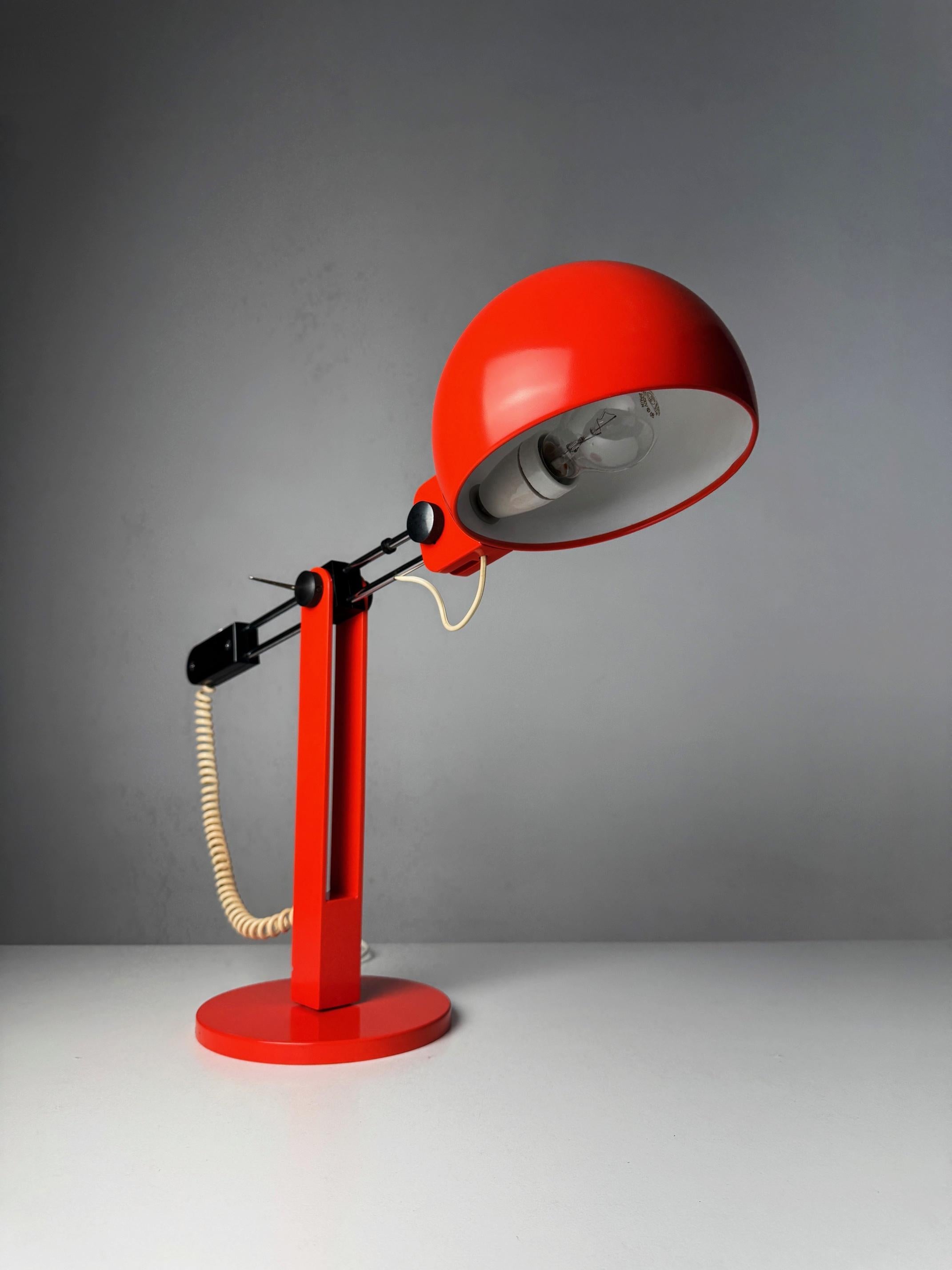 Tramo Large Swivel orange table lamp by Miguel Milá 70s For Sale 4