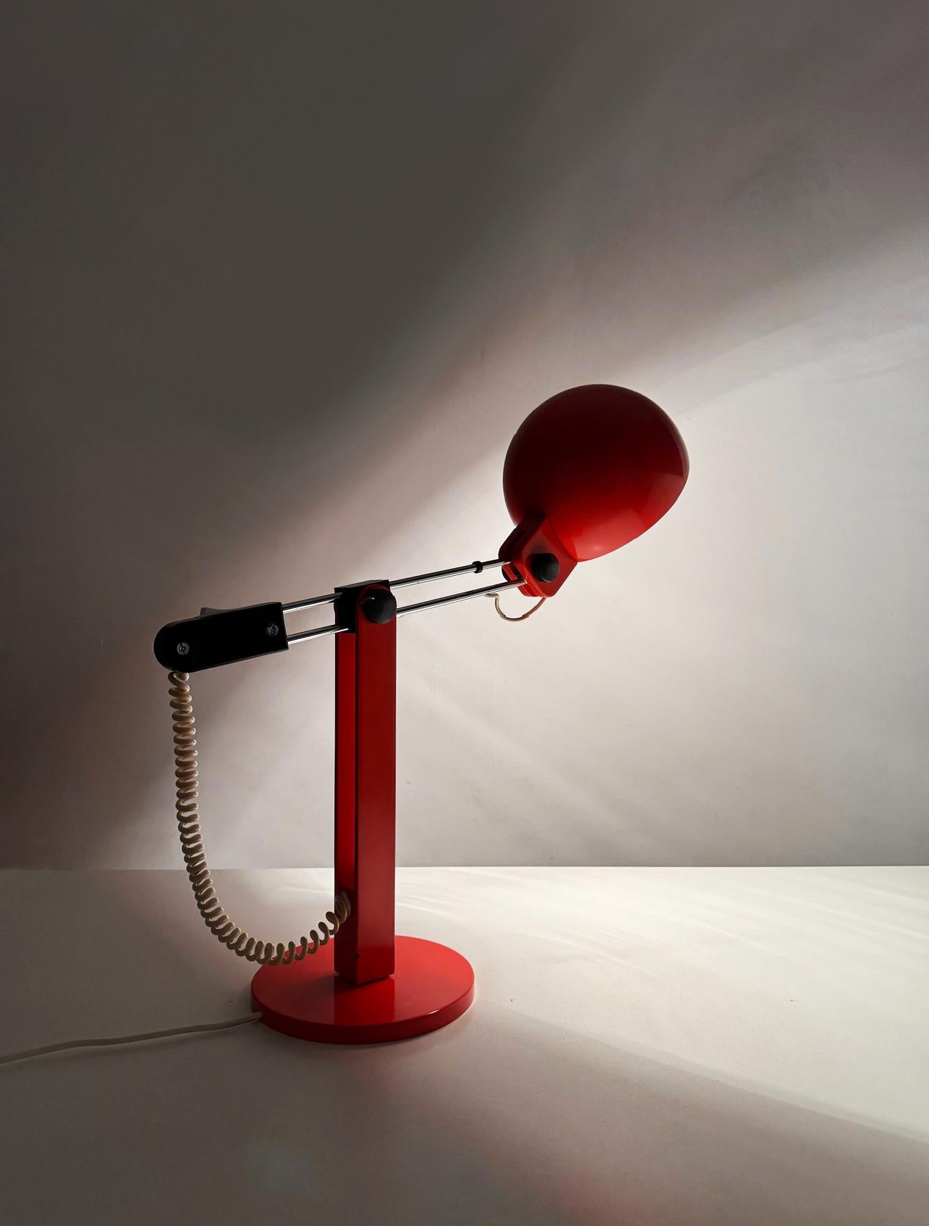 Tramo Large Swivel orange table lamp by Miguel Milá 70s For Sale 7