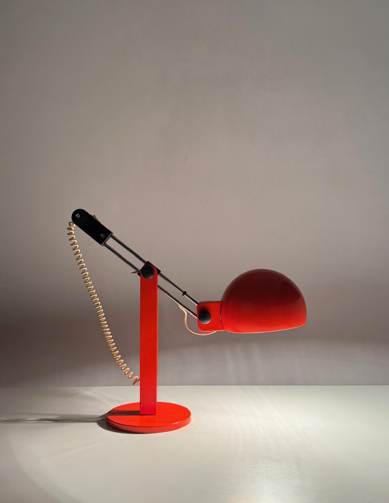 Tramo Large Swivel orange table lamp by Miguel Milá 70s For Sale 8