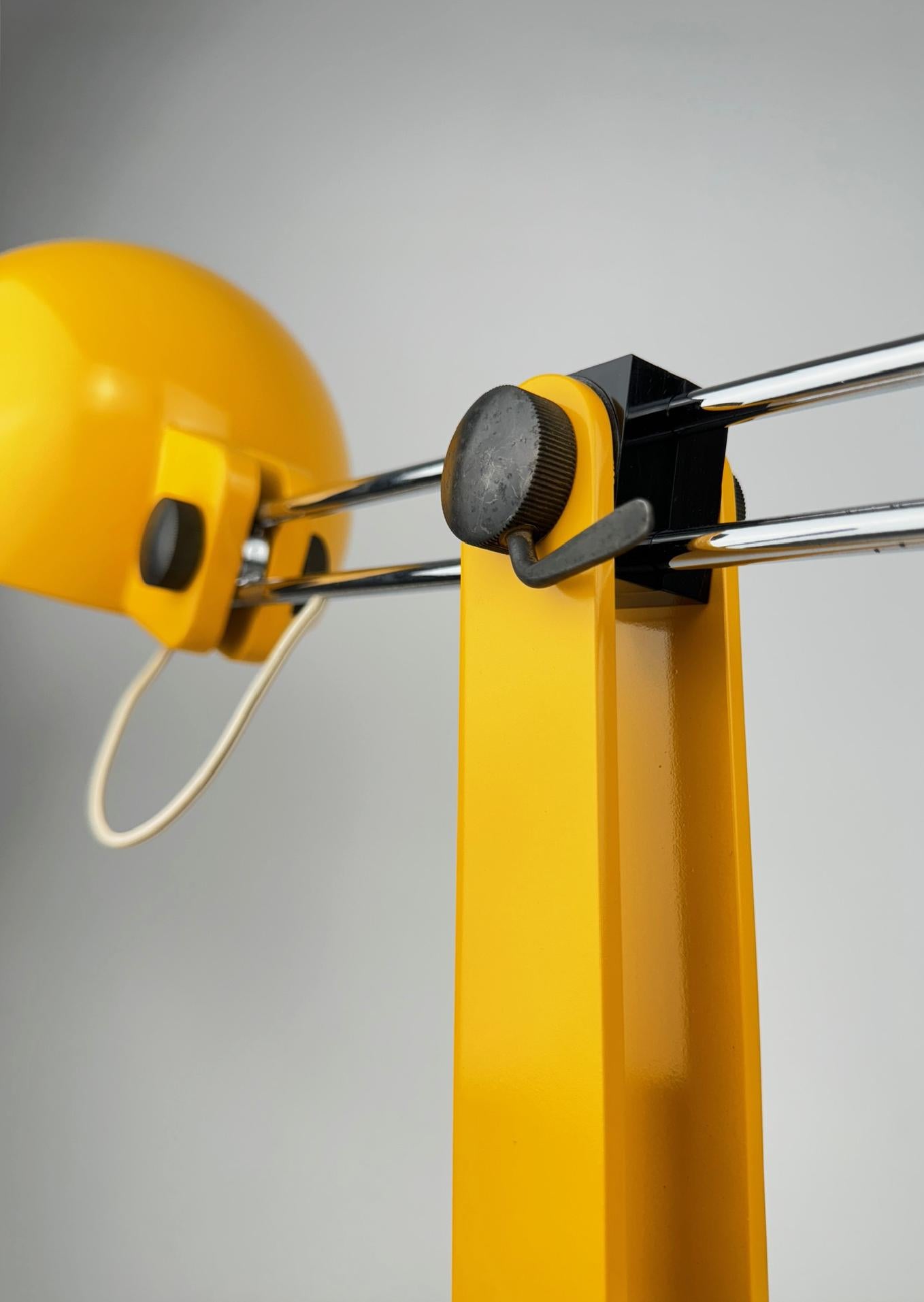 Late 20th Century Tramo Large Swivel yellow table lamp by Miguel Milá