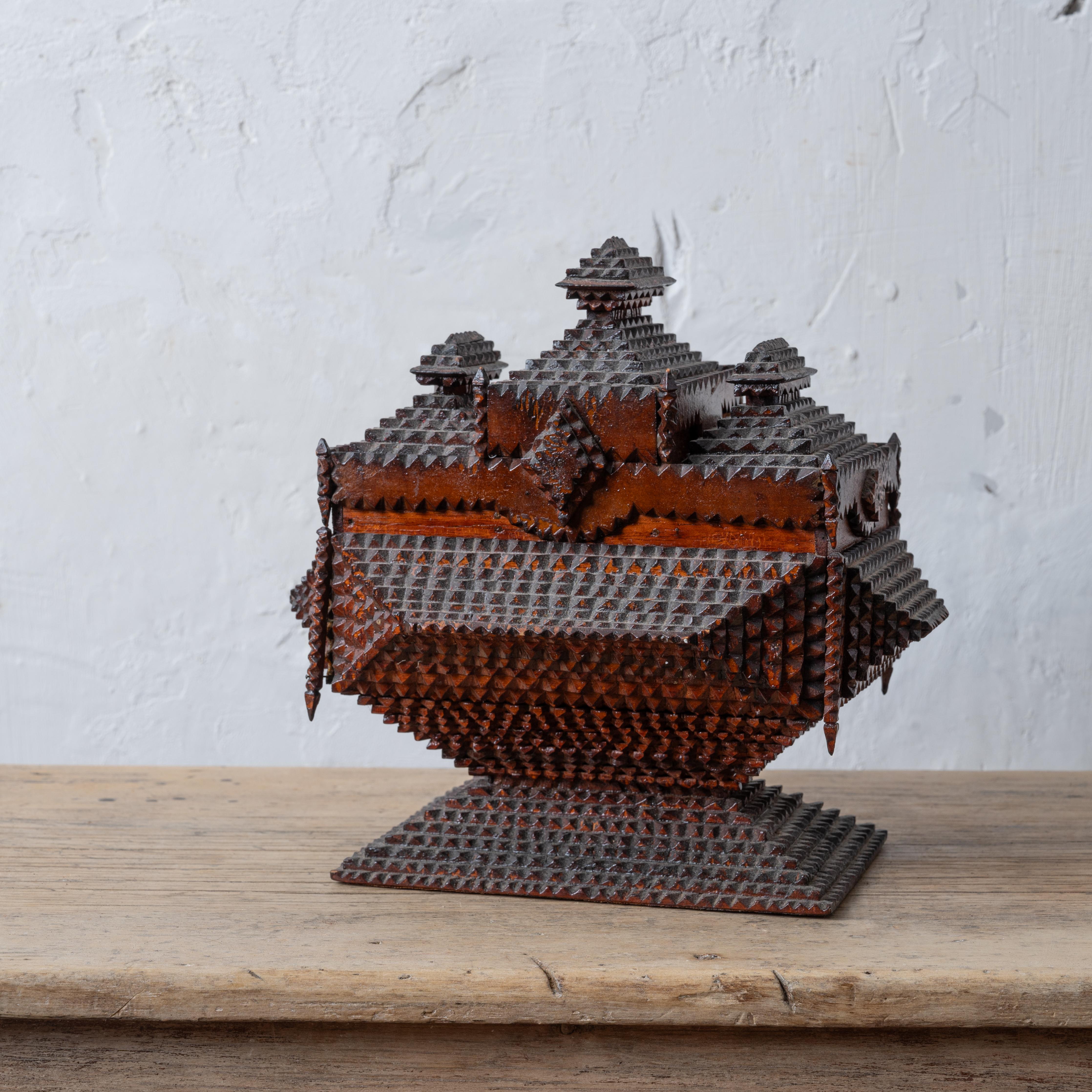 Tramp Art Box, c.1890 For Sale 2