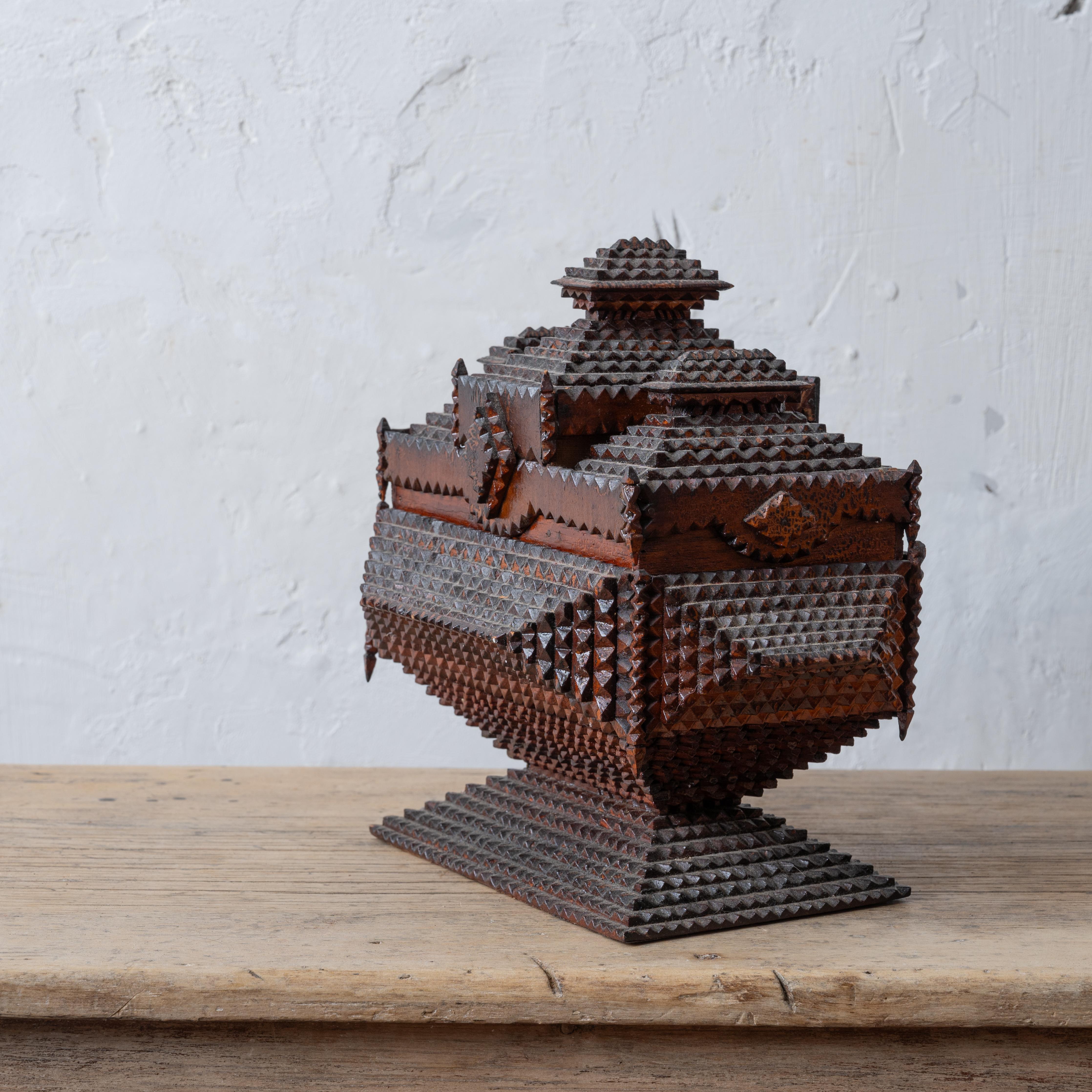 Tramp Art Box, c.1890 For Sale 3