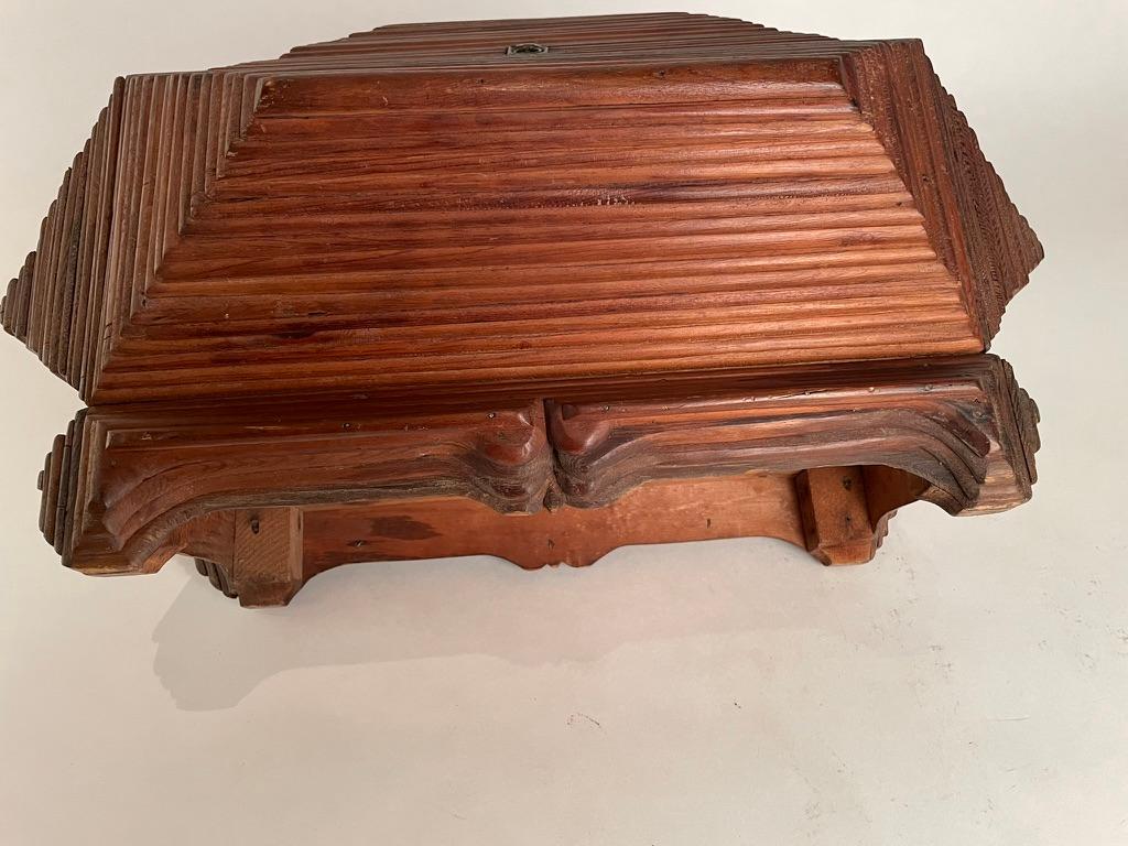 Tramp Art Box, Large Scale and Unusual Form. Circa 1900 For Sale 6