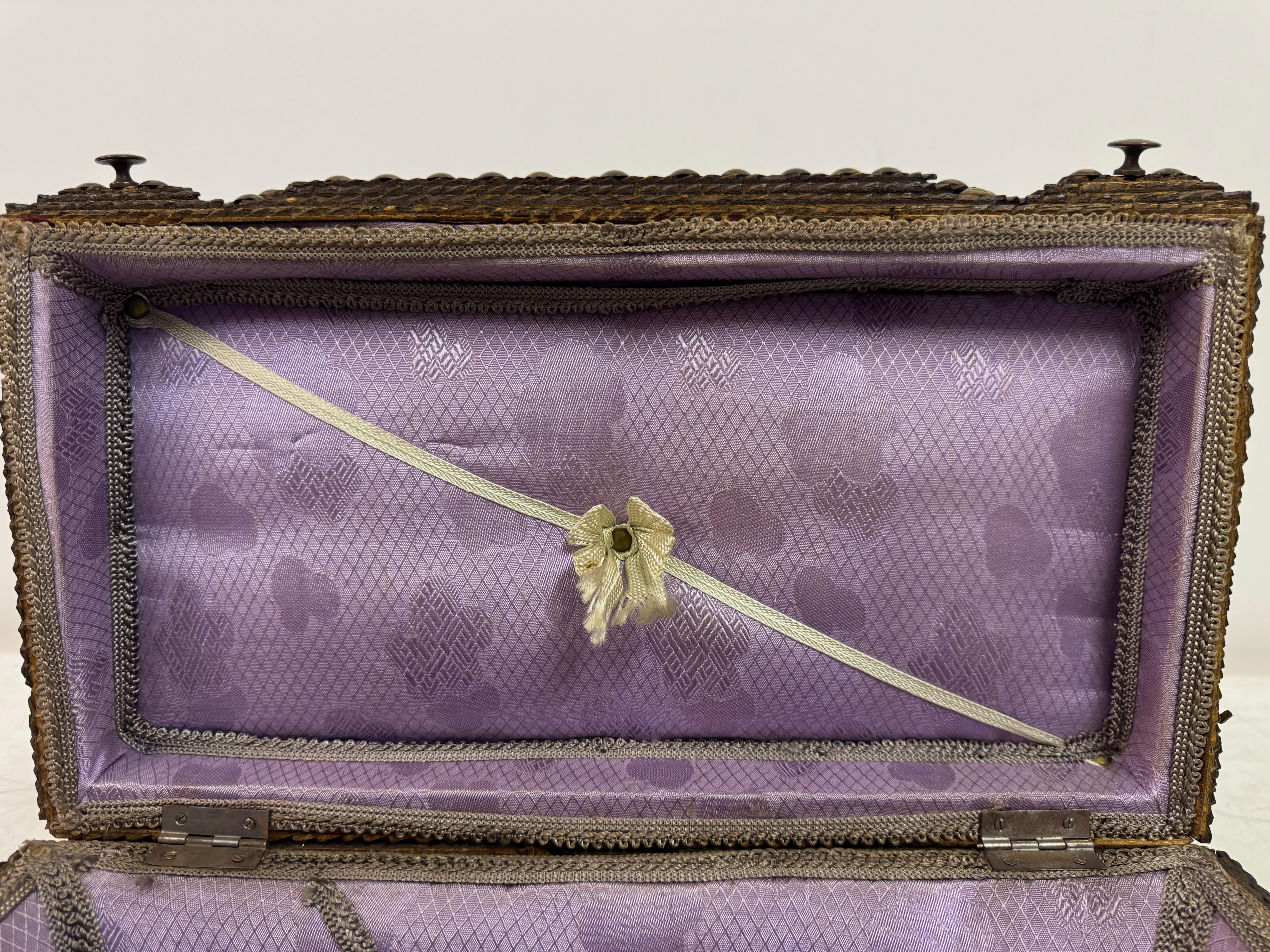 Tramp Art Box or Chest, Early 20th Century For Sale 4