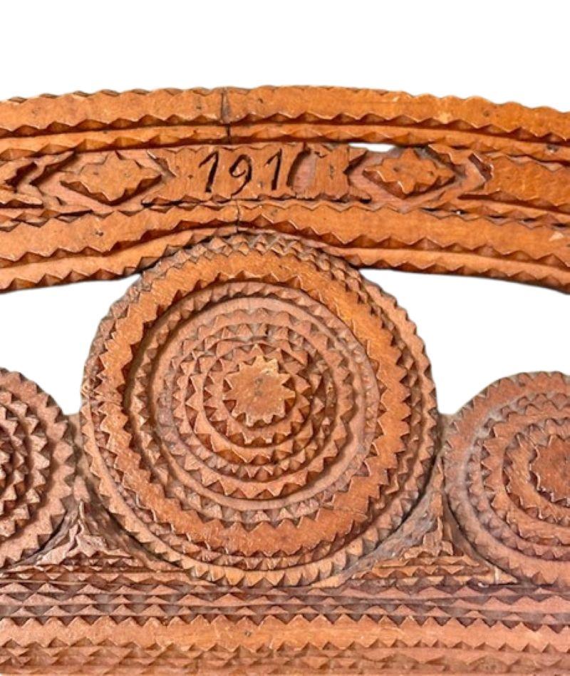 Artisanat Tramp Art Chip Carved Mirror Frame, Dated 1910 en vente