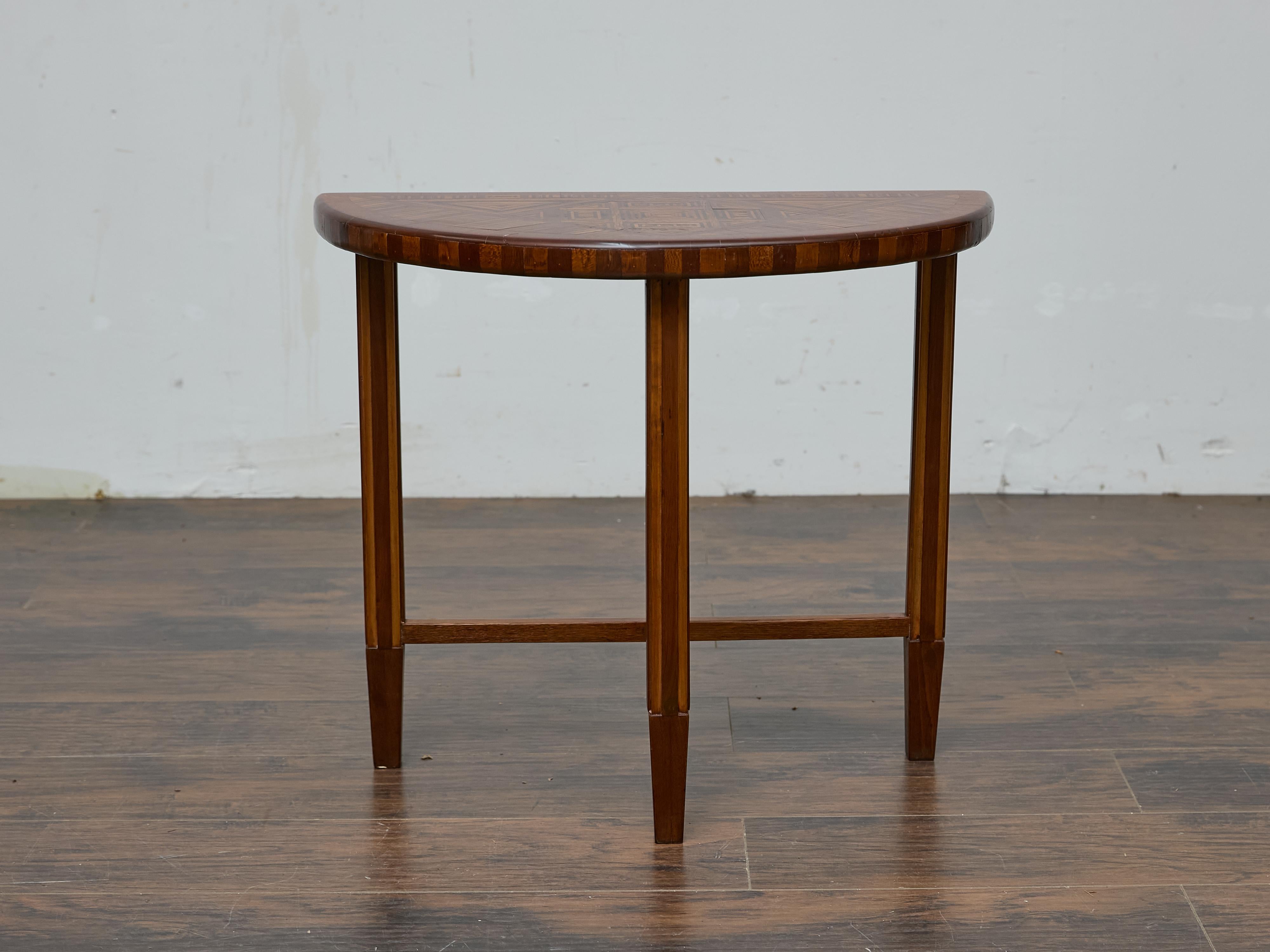 Table console Demi-Lune de Tramp Art avec marqueterie géométrique, vers 1900 en vente 5