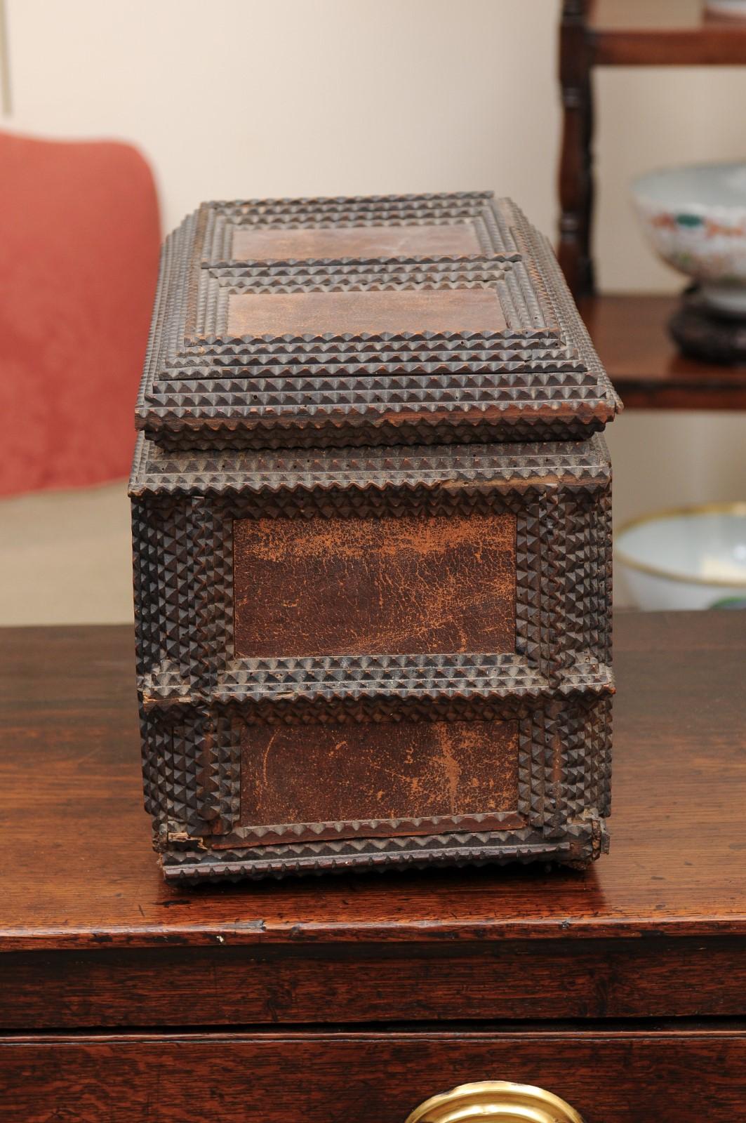 Tramp Art Dresser Box with Leather Panels, Signed ca. 1900 For Sale 4