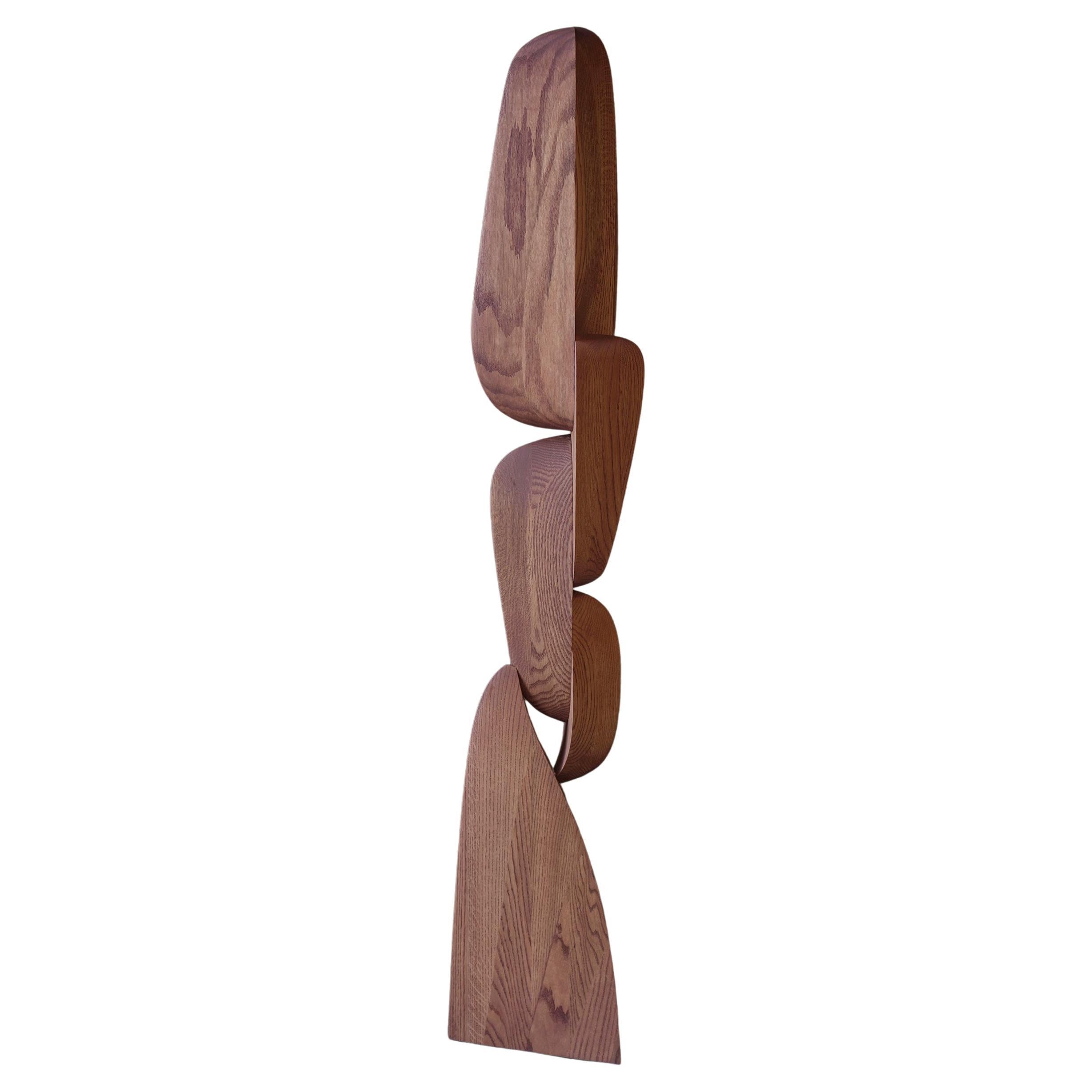 Sculpture sur pied en Oak Tranquil Still Stand No12 : Artistique par Joel Escalona