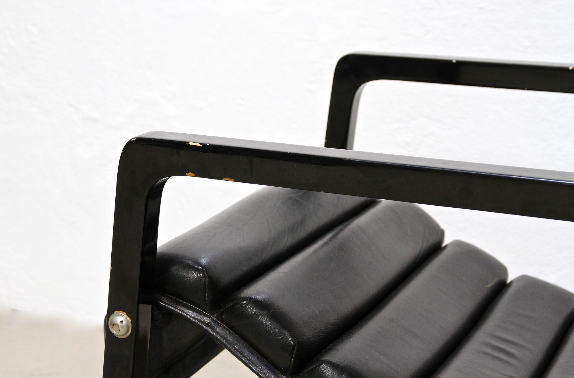 Transat Chair With Black Leather, Design Eileen Gray 1927, France ca. 1975 For Sale 6