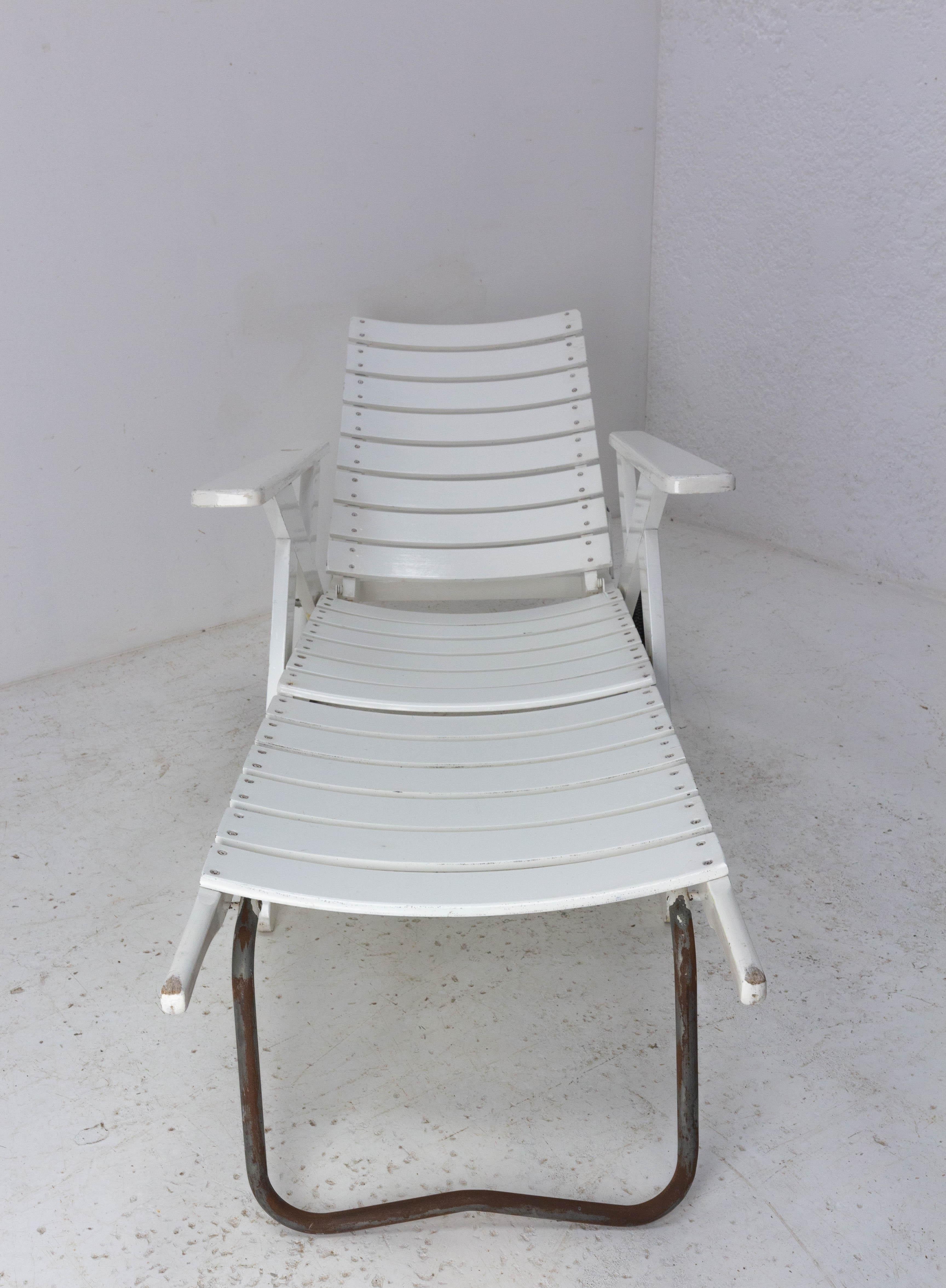 Transat Deck Chair Patio Lounger, French, circa 1960 In Good Condition For Sale In Labrit, Landes