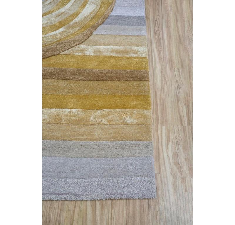 Modern Transcendent Culture Fusion Dark Amber Gold & White 180x270 cm Handtufted Rug For Sale