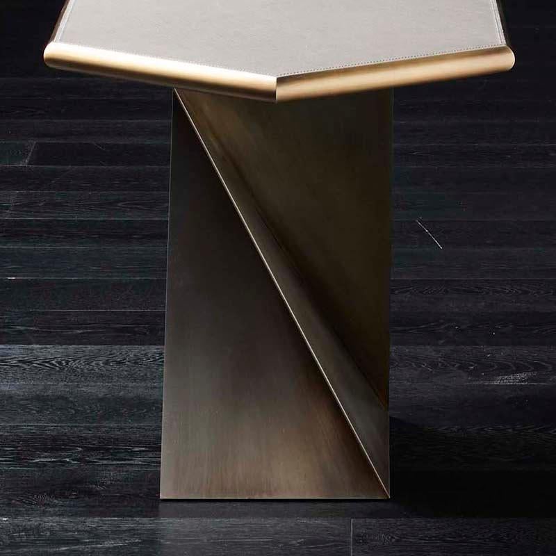 Table d'appoint Transfer avec base en bronze massif Neuf - En vente à Paris, FR