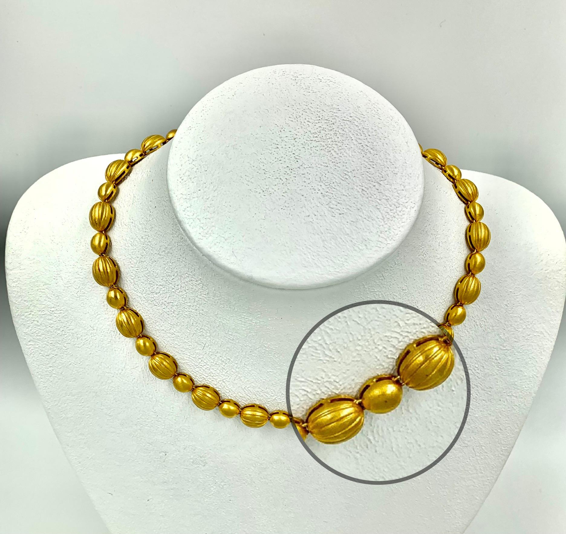 Transformable Halskette im byzantinischen Stil Reticulated 18K Gelbgold Kreuzdesign im Angebot 2