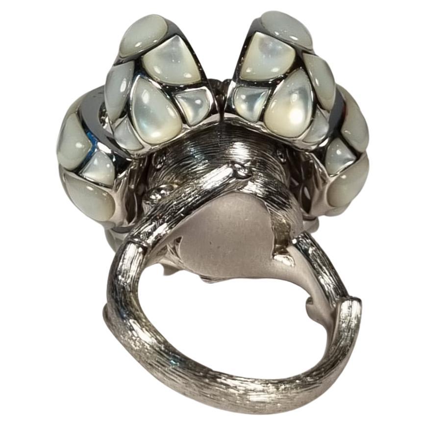 Umgekehrter Barnacle-Ring mit Diamanten und Mondstein aus 18k Weißgold (Brillantschliff) im Angebot