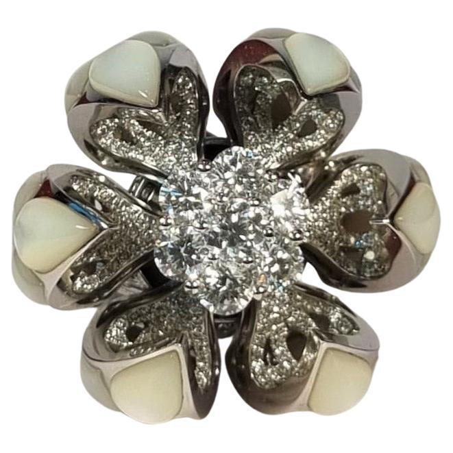 Umgekehrter Barnacle-Ring mit Diamanten und Mondstein aus 18k Weißgold im Angebot