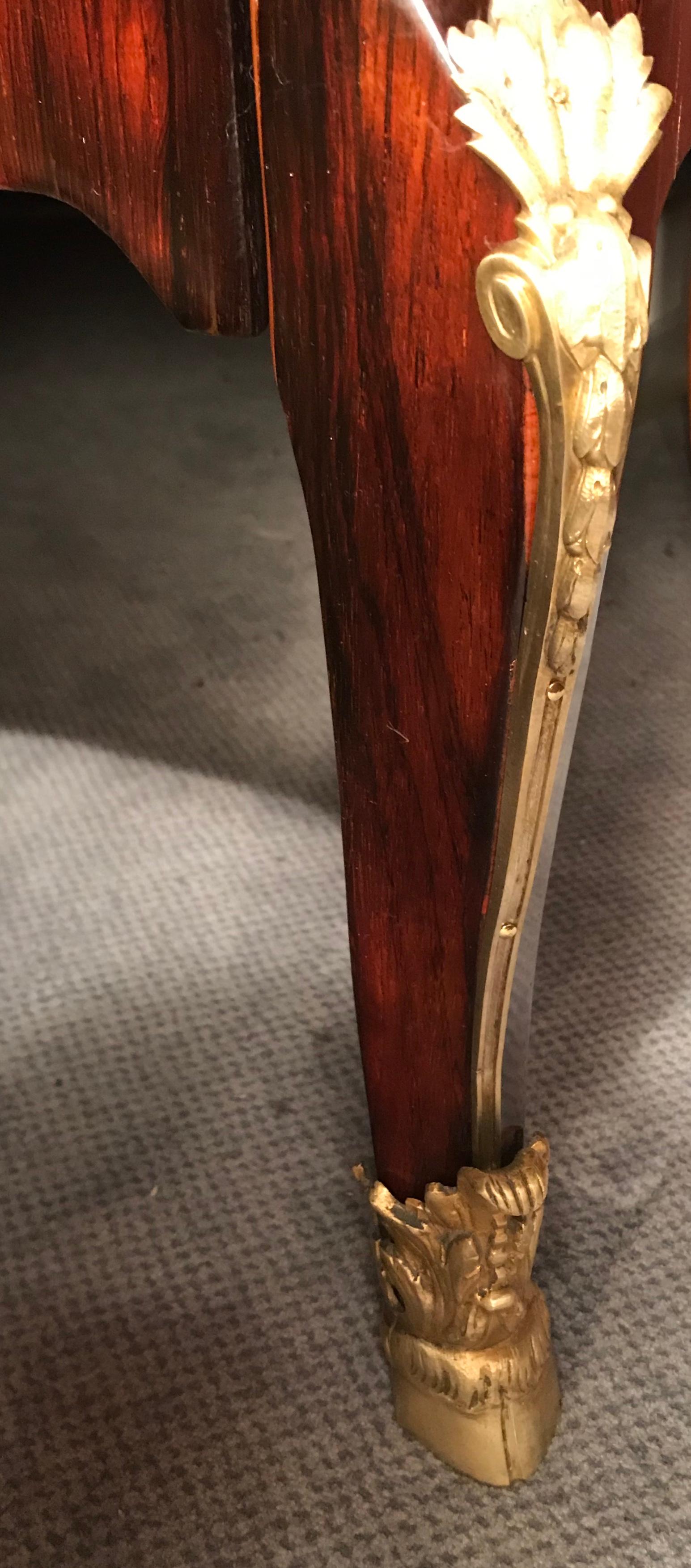 Kommode im Übergangsstil, Frankreich, 1770 im Angebot 2