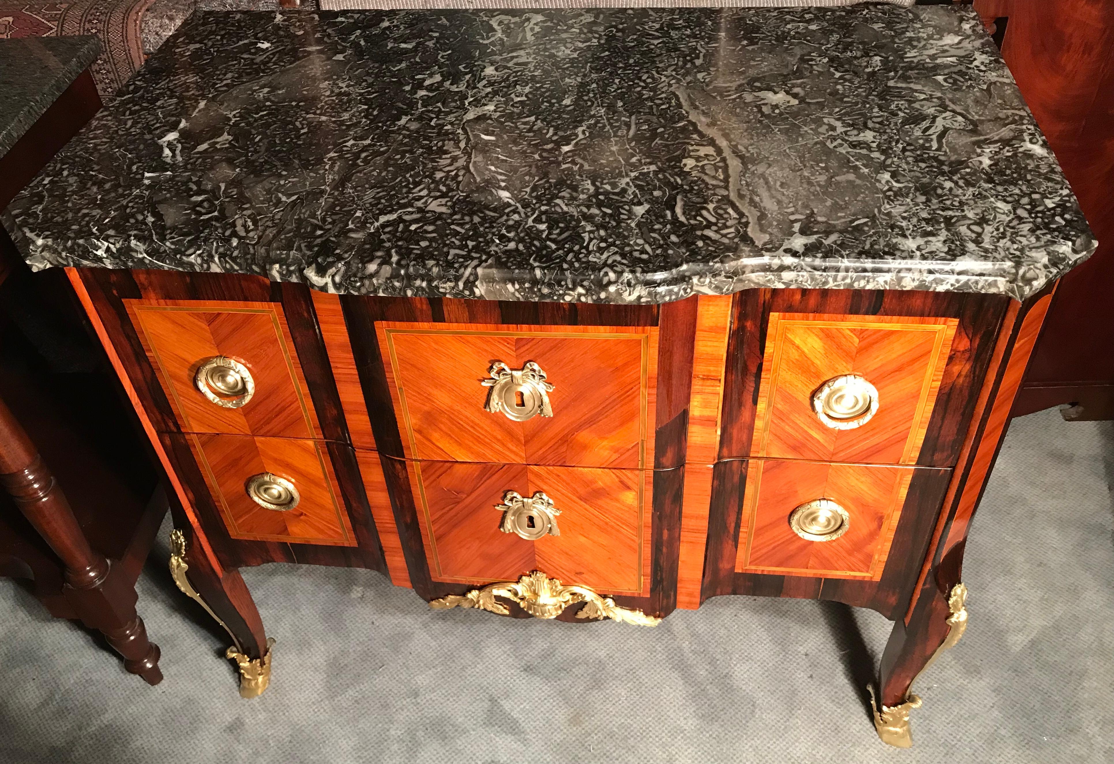 Transition Commode, France, 1770 For Sale 4