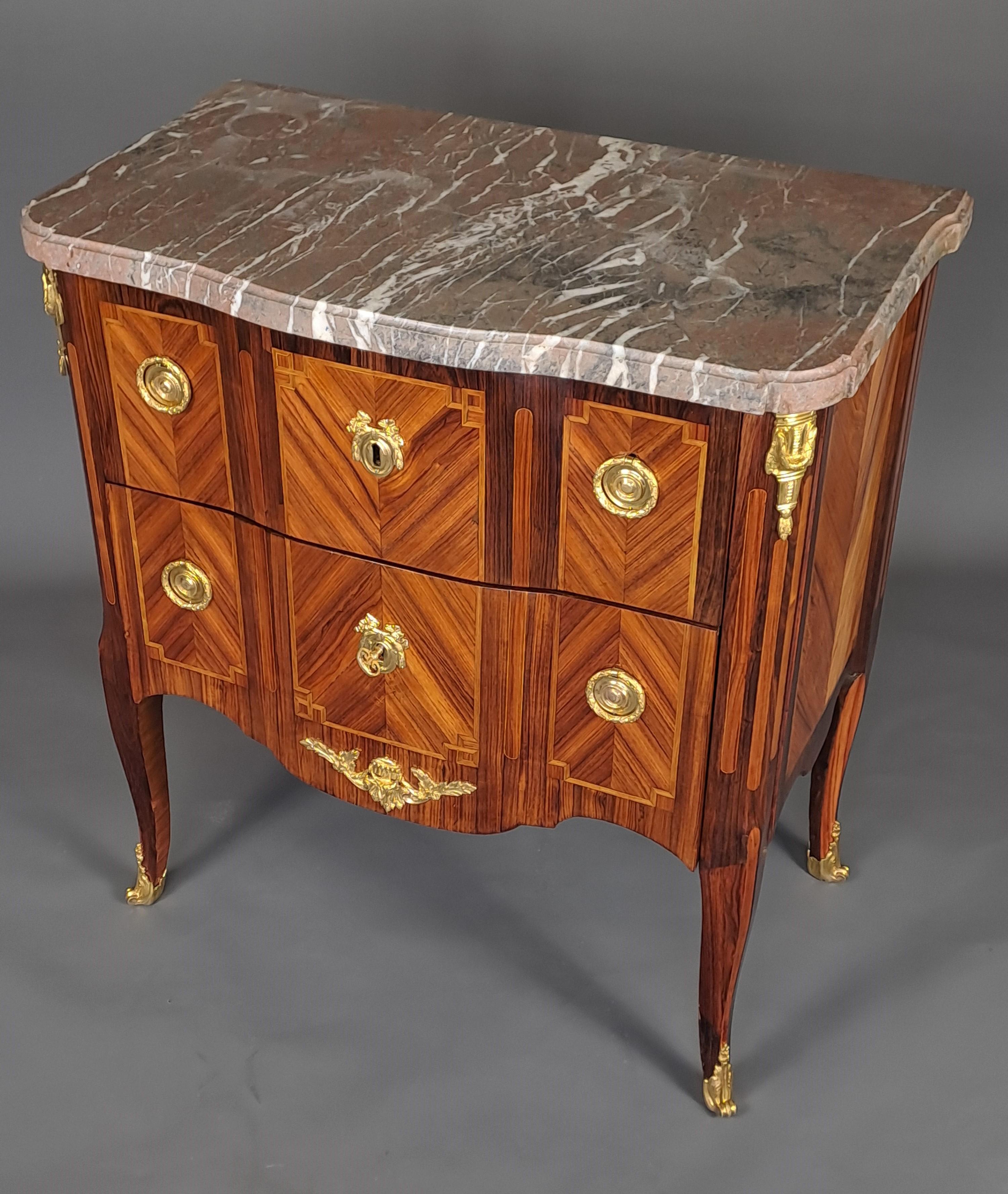Commode di transizione con timbro Jean-Baptiste I. Tuart In condizioni ottime in vendita a BARSAC, FR