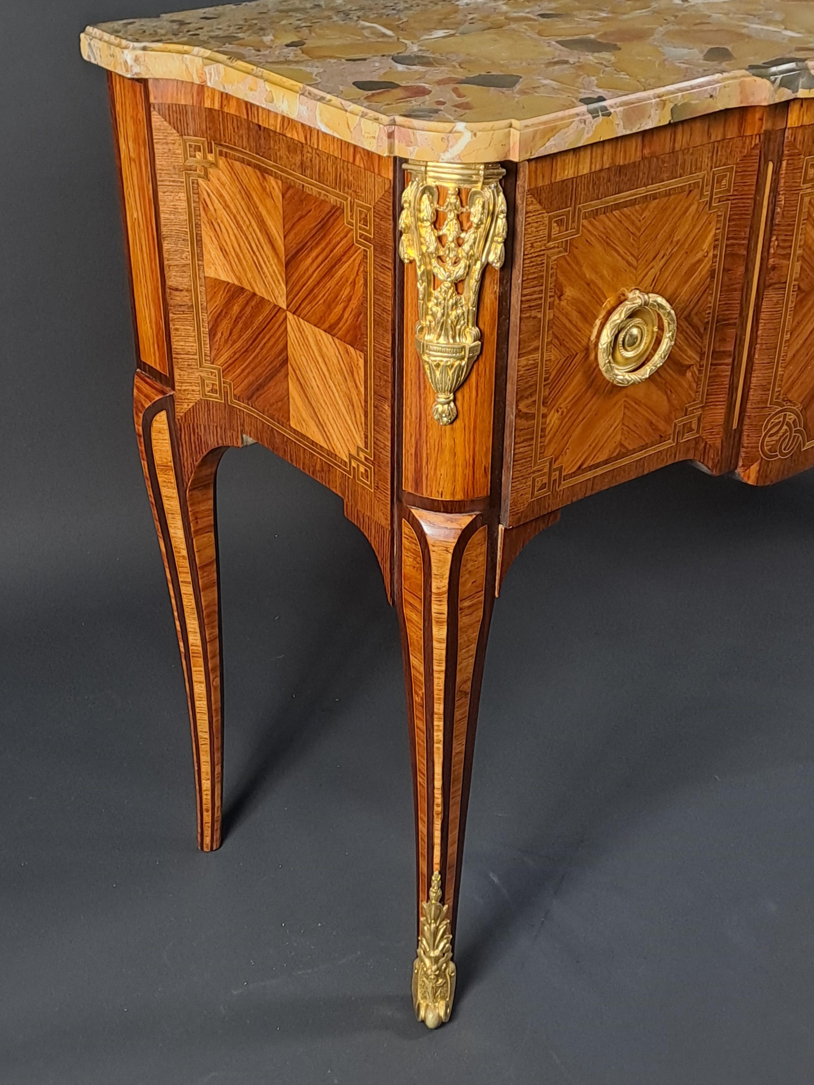 Transition Style Marquetry And Gilt Bronze  Commode In Good Condition For Sale In BARSAC, FR