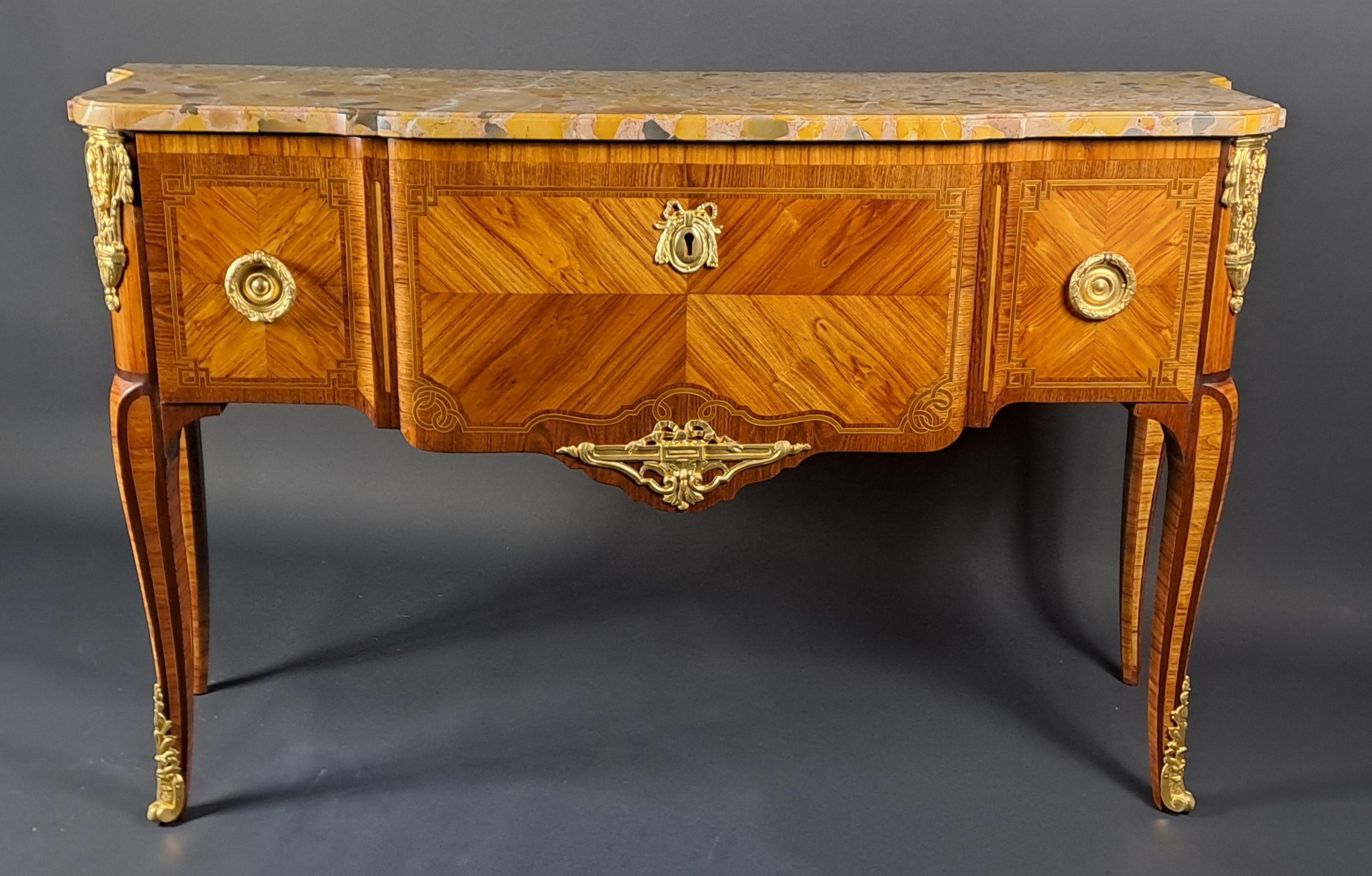 Transition Style Marquetry And Gilt Bronze  Commode For Sale 1