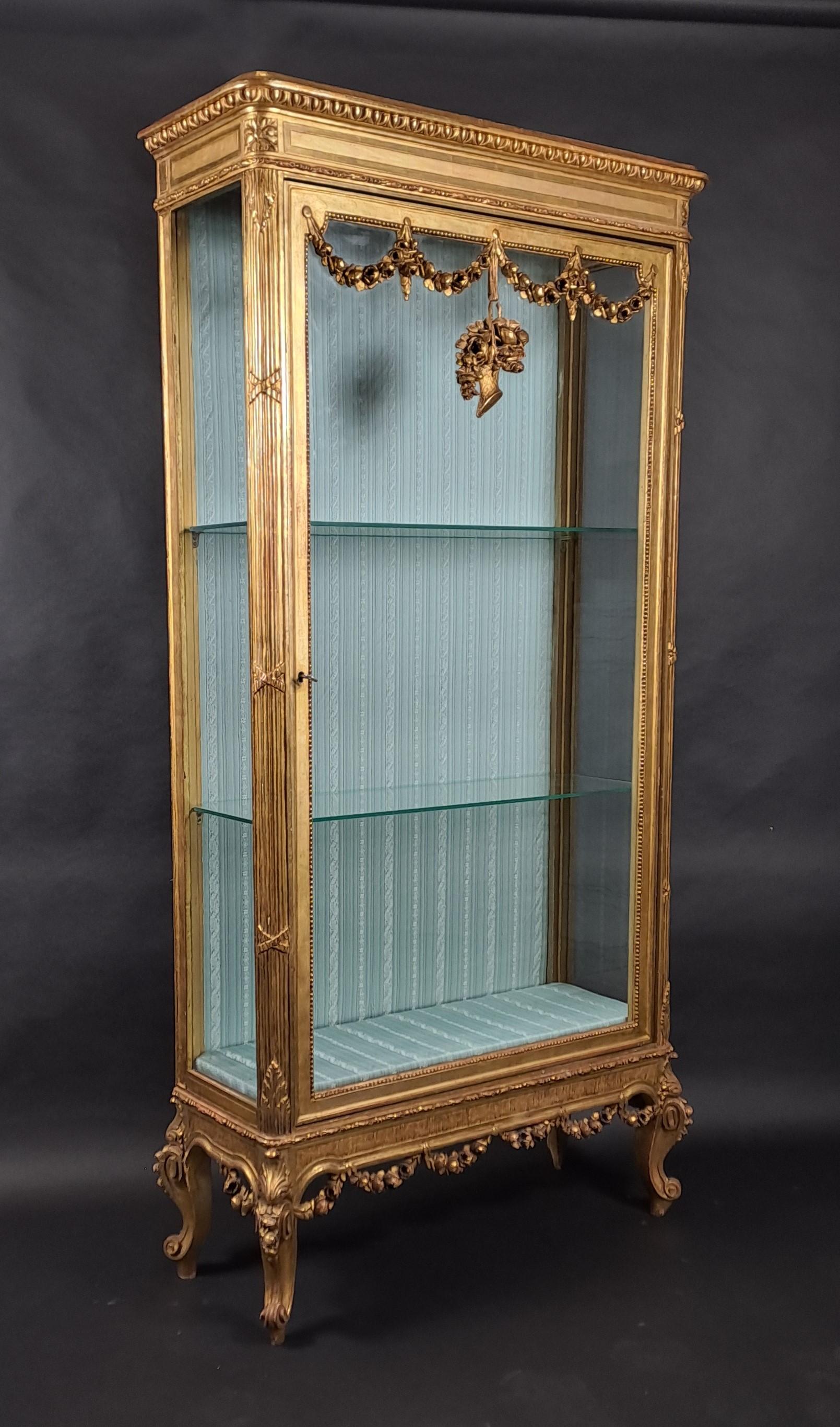 Transition Style Vitrine In Golden Wood From The 19th Century In Good Condition For Sale In BARSAC, FR