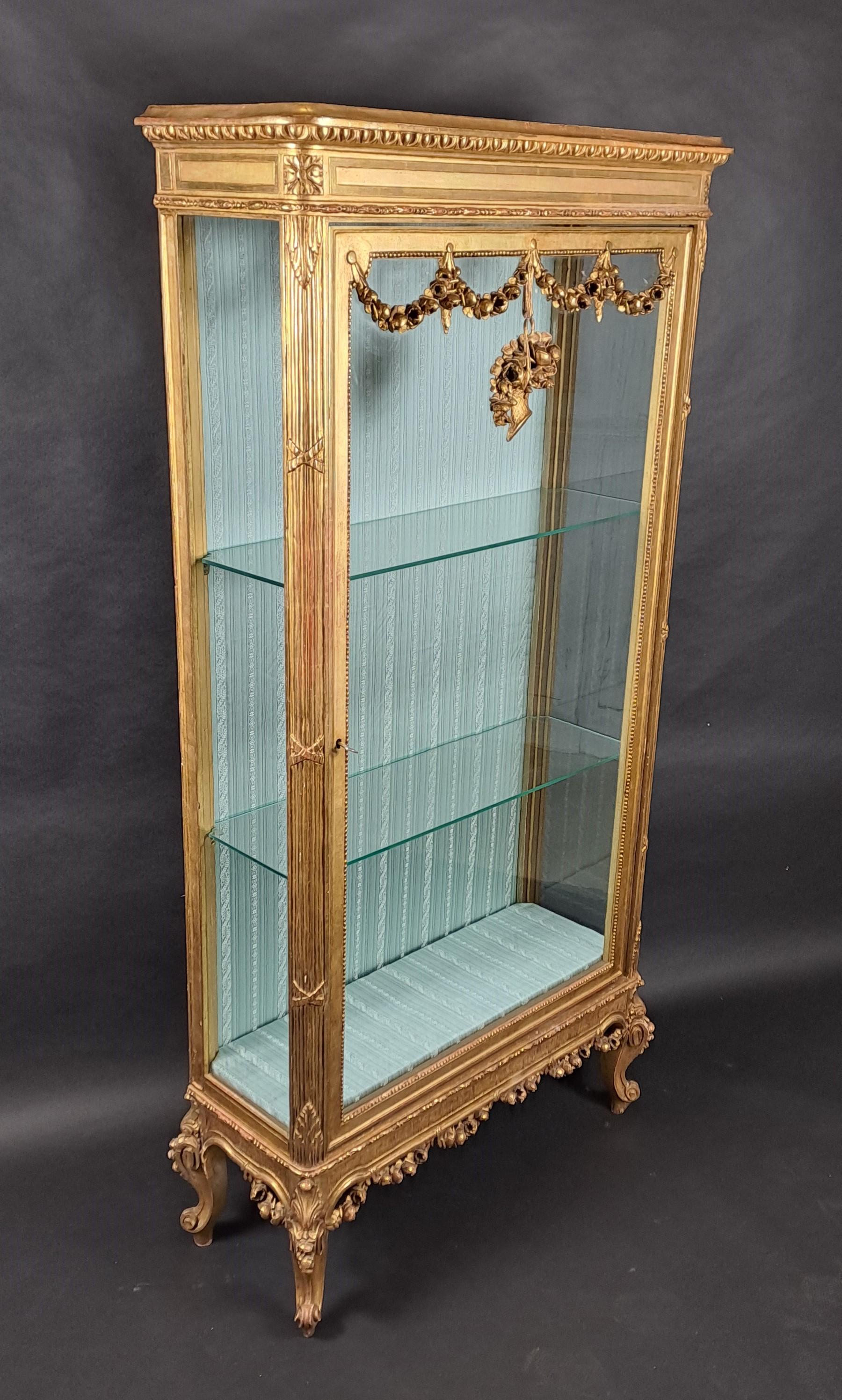 Transition Style Vitrine In Golden Wood From The 19th Century For Sale 1