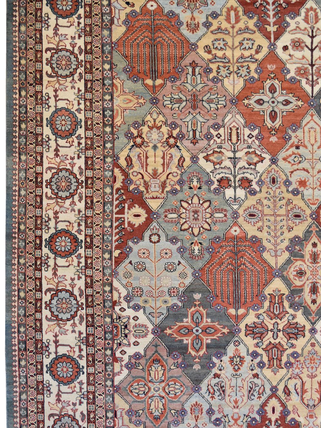 Laine Tapis persan Bakhtiari en laine nouée à la main, crème, bleu, orange, rouge, 10' x 13'. en vente
