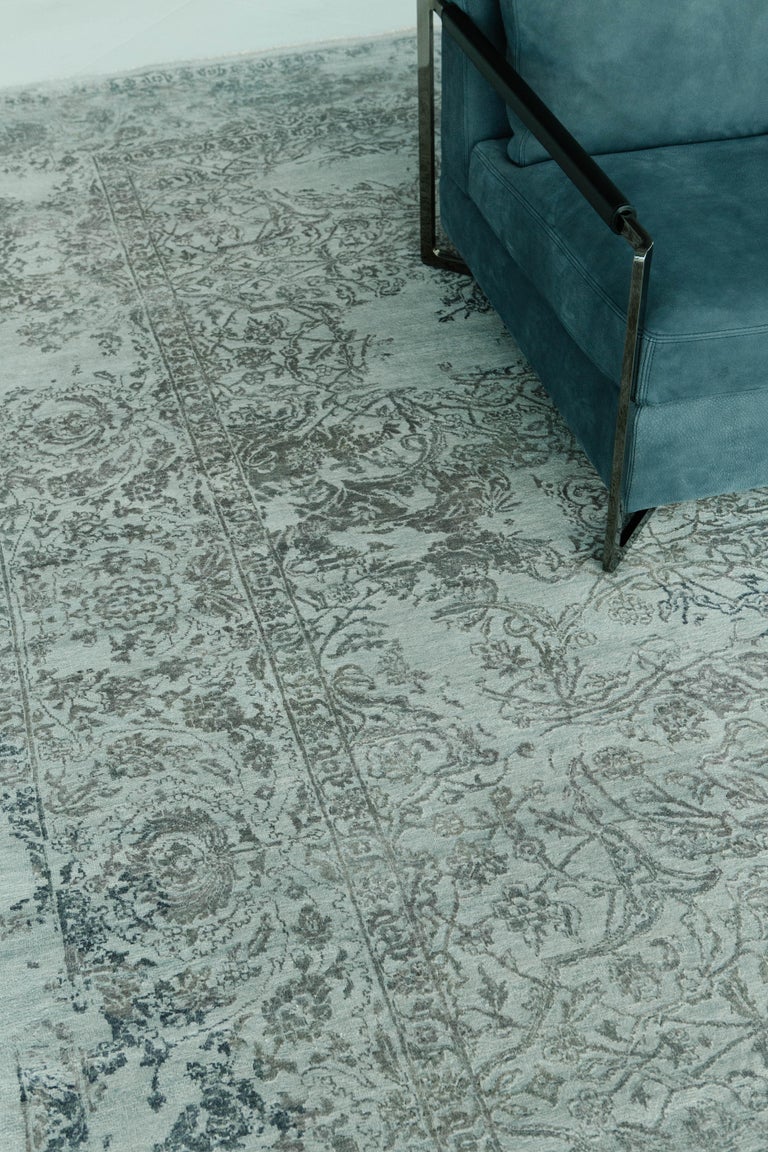 Transitional Design Allure Rug Renato For Sale at 1stDibs