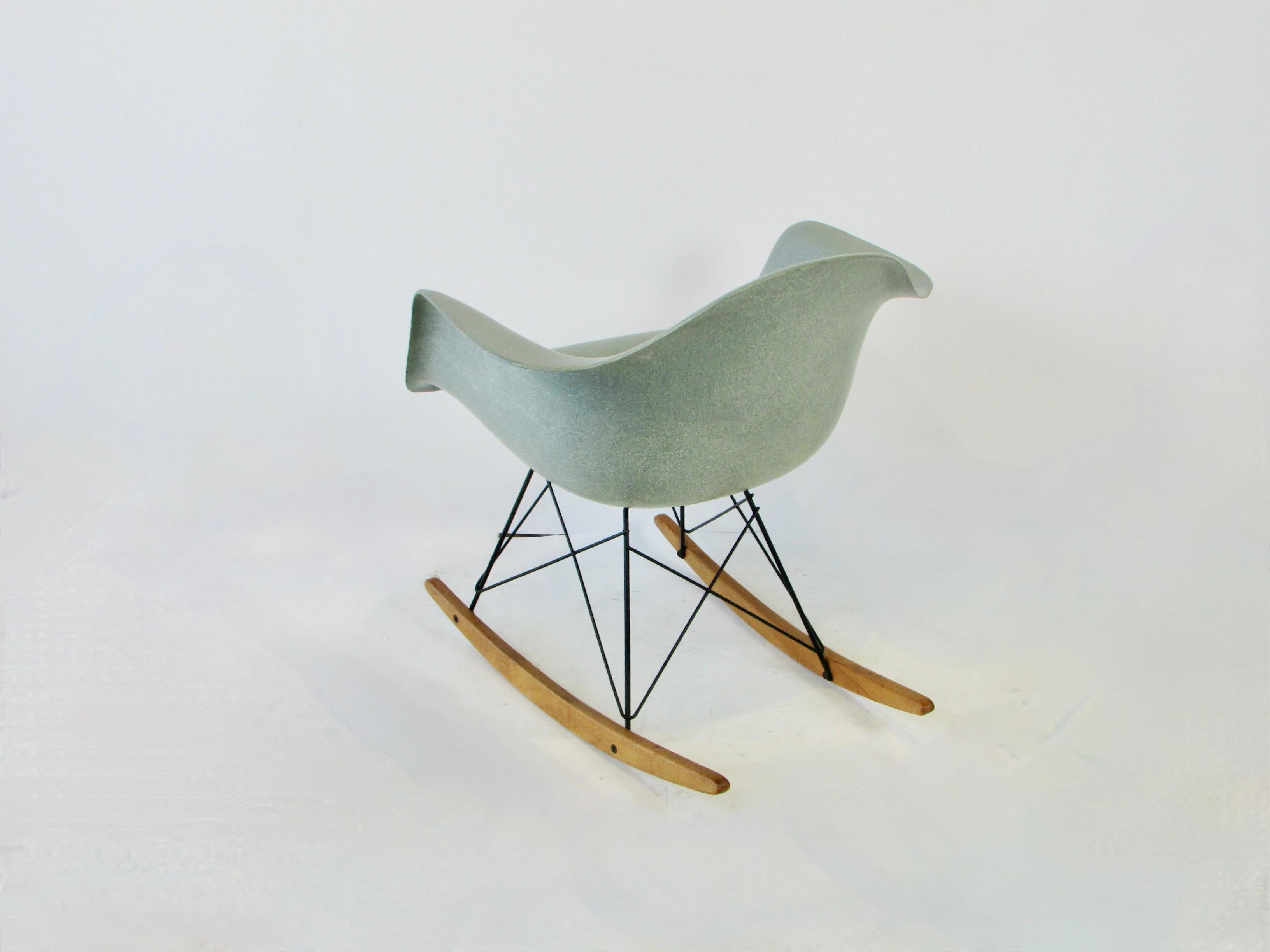 American Transitional Eames for Herman Miller Fiberglass RAR Rocking Chair For Sale